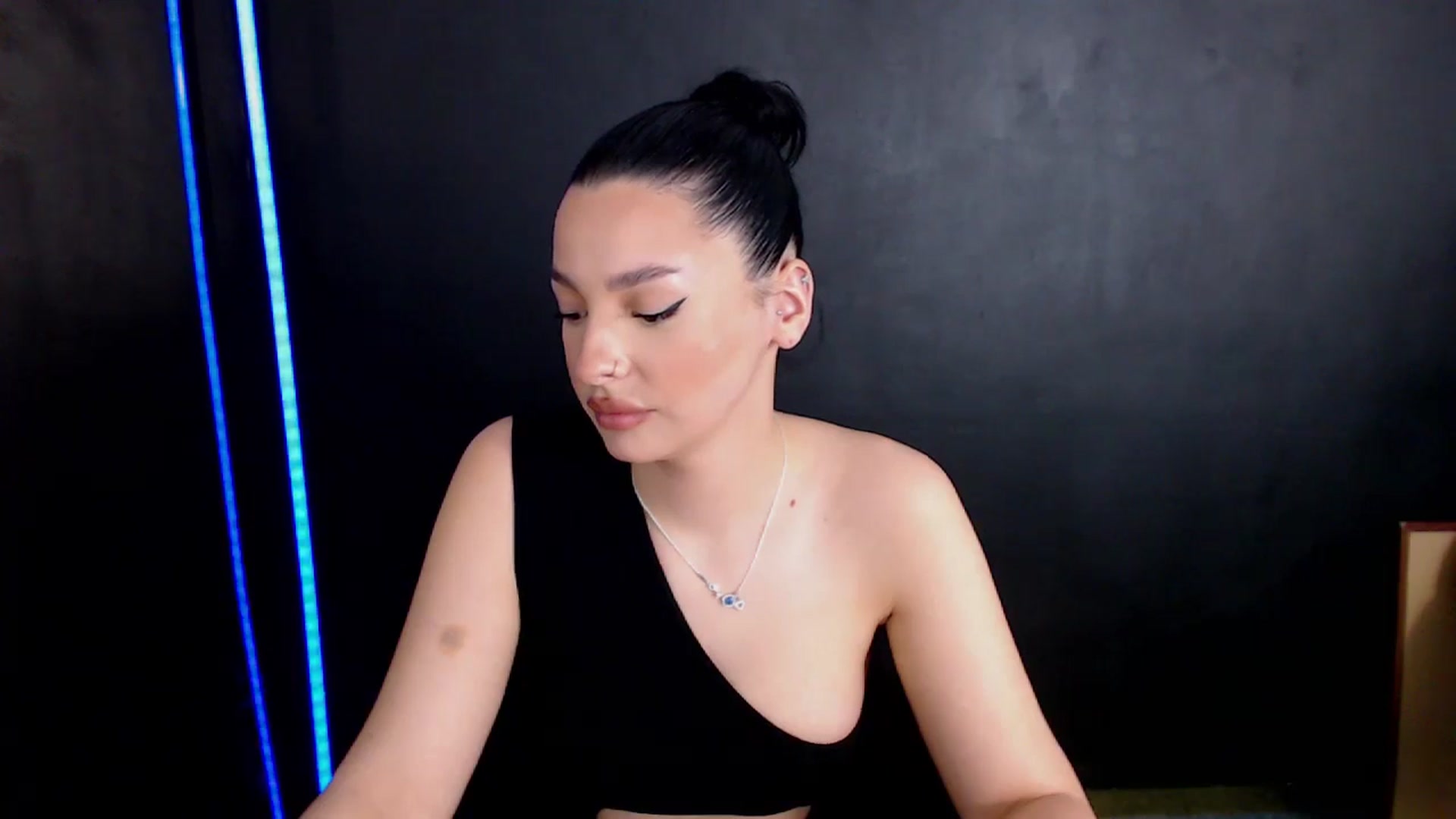 Gallery image thumbnail from SexyLittleMe's myfreecams stream on, 03/14/2025, 15:04 image 3 of 20