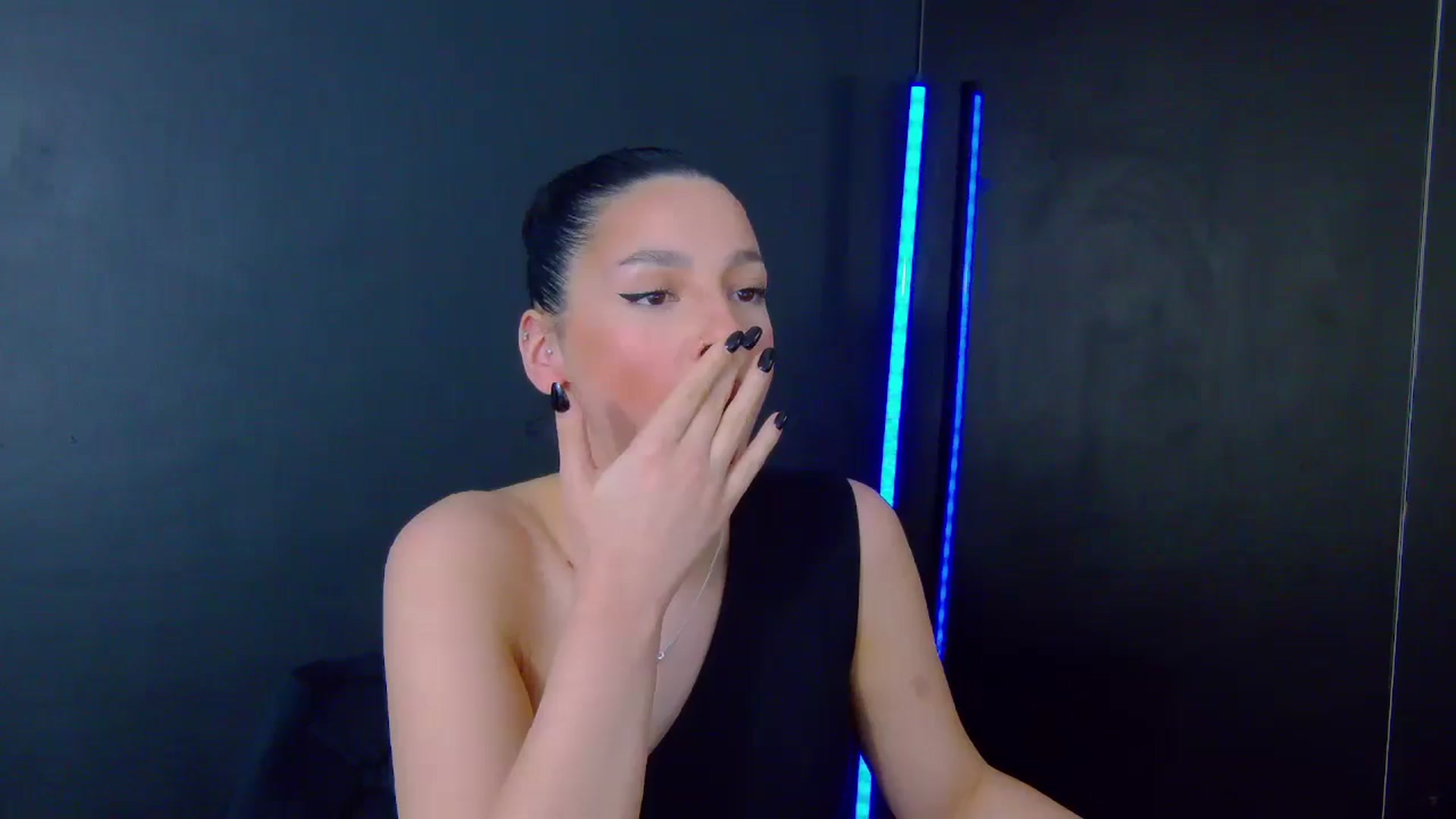 Gallery image thumbnail from SexyLittleMe's myfreecams stream on, 03/14/2025, 15:04 image 12 of 20