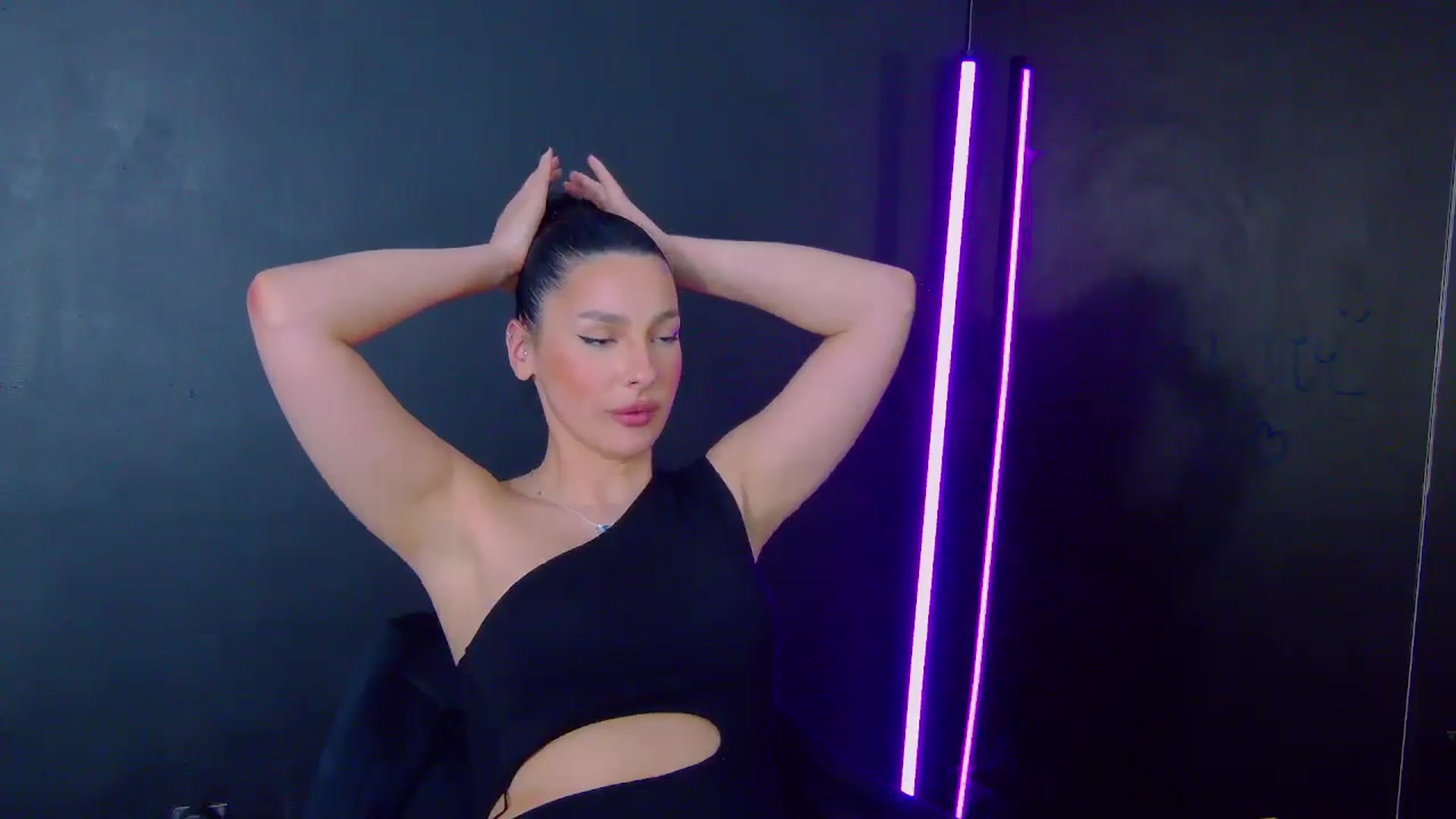 Gallery image thumbnail from SexyLittleMe's myfreecams stream on, 03/14/2025, 20:13 image 4 of 20