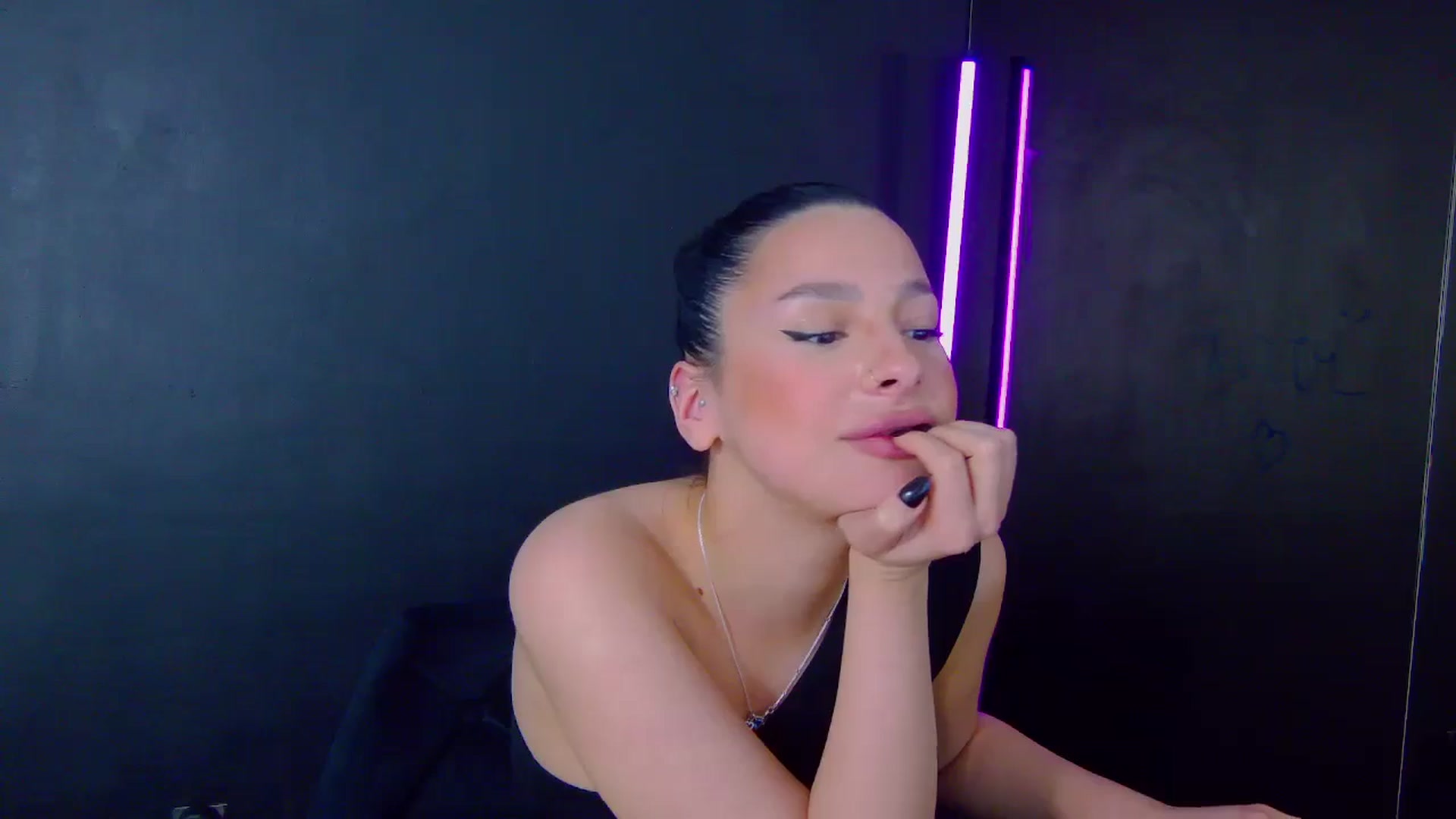 Gallery image thumbnail from SexyLittleMe's myfreecams stream on, 03/14/2025, 20:13 image 5 of 20