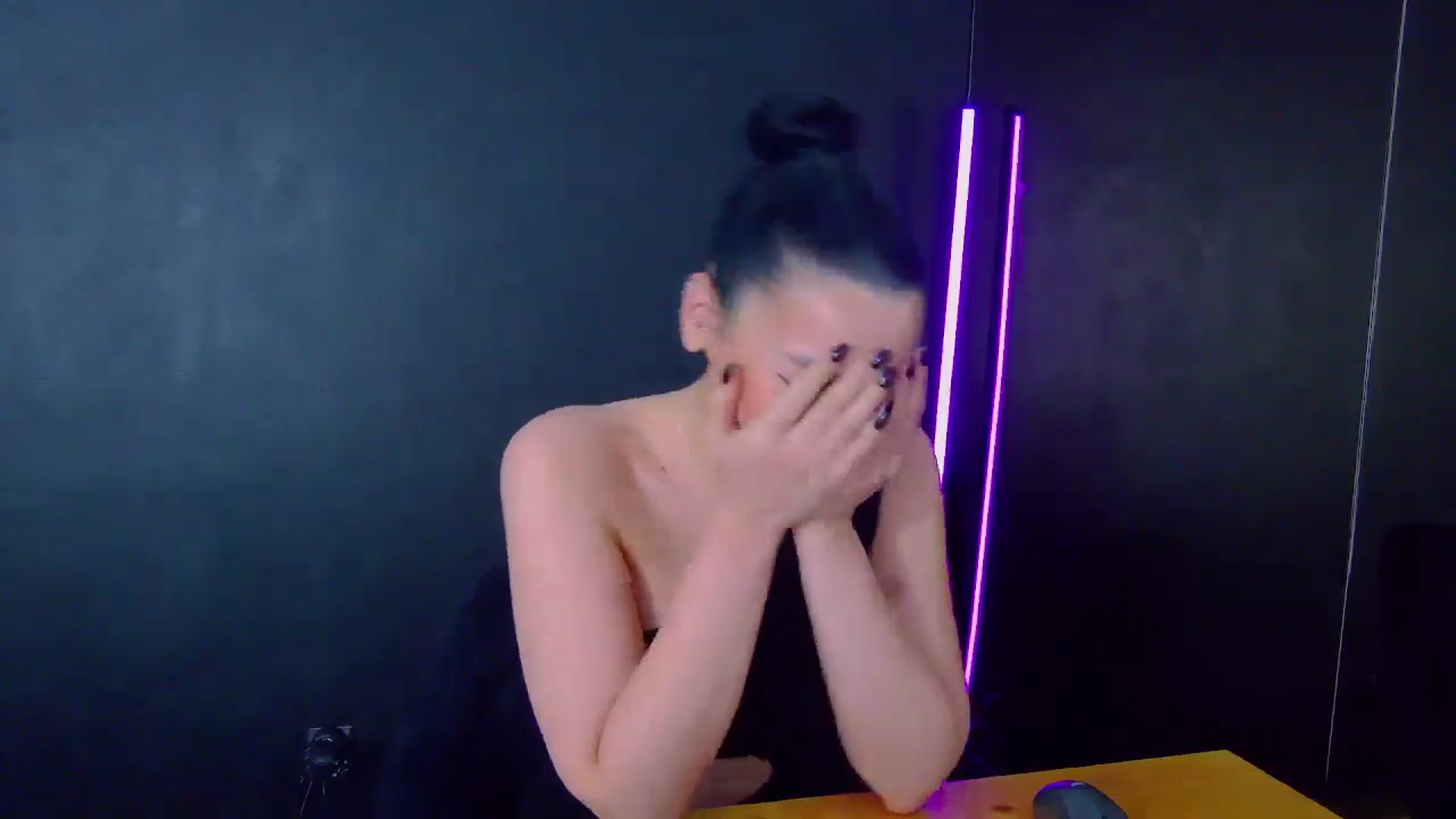Gallery image thumbnail from SexyLittleMe's myfreecams stream on, 03/14/2025, 20:13 image 18 of 20