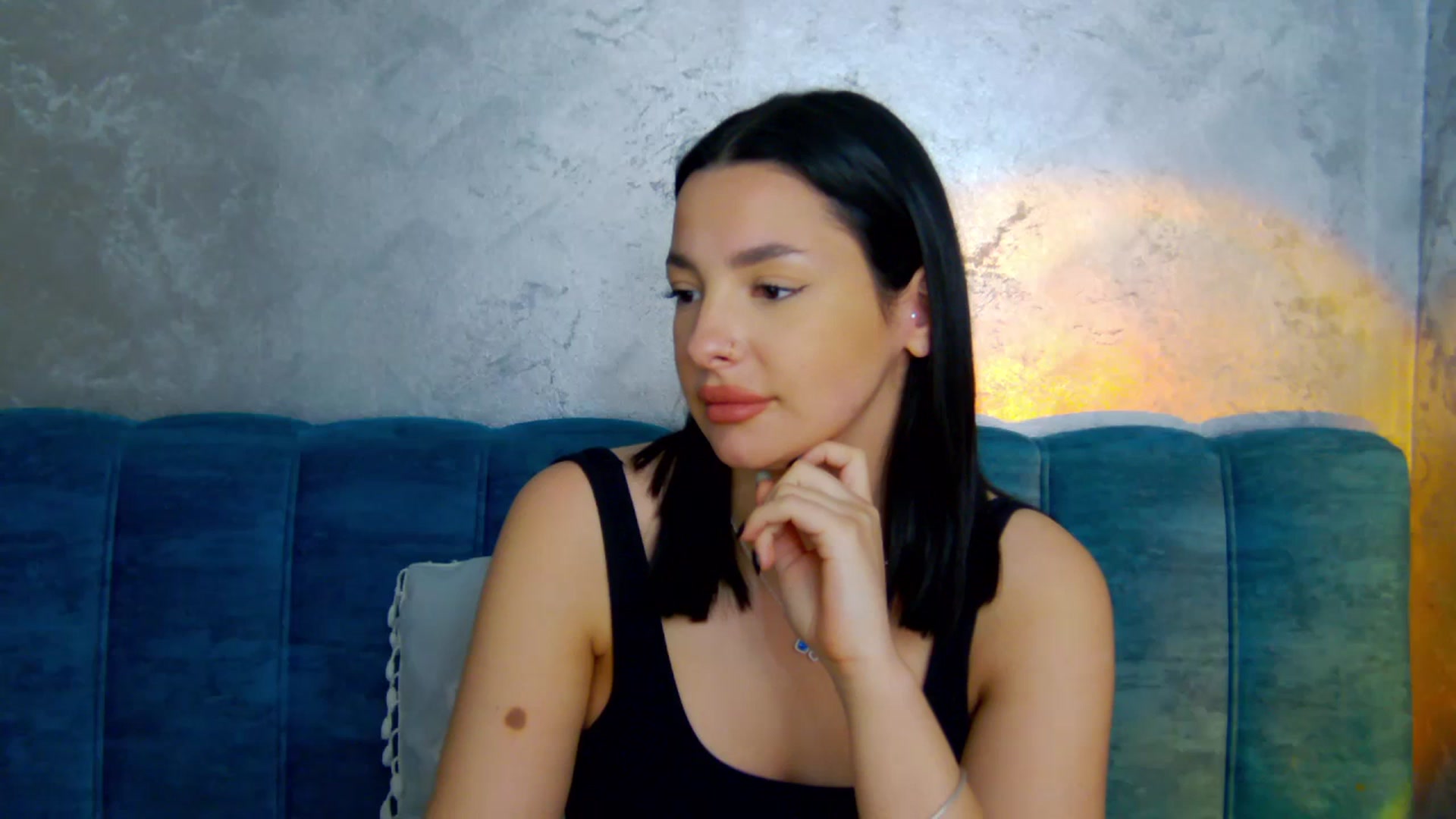 Gallery image thumbnail from SexyLittleMe's myfreecams stream on, 03/17/2025, 15:42 image 1 of 20