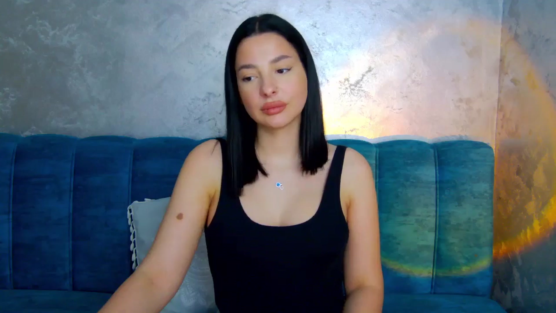 Gallery image thumbnail from SexyLittleMe's myfreecams stream on, 03/17/2025, 15:42 image 12 of 20