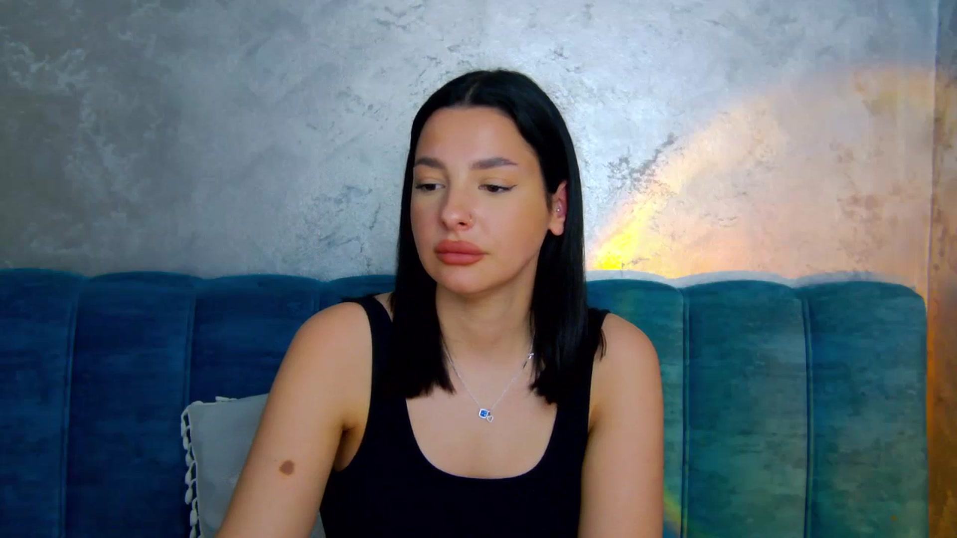 Gallery image thumbnail from SexyLittleMe's myfreecams stream on, 03/17/2025, 15:42 image 10 of 20