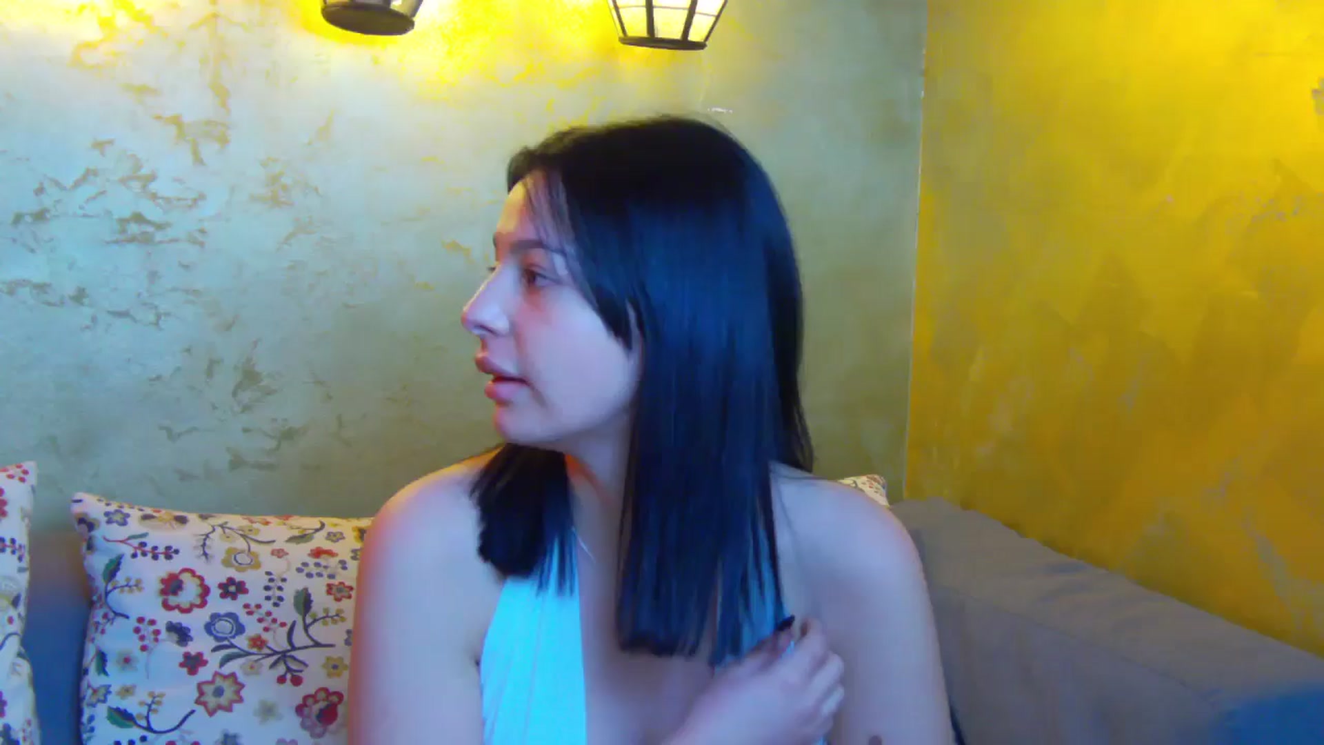 Gallery image thumbnail from SexyLittleMe's myfreecams stream on, 03/18/2025, 16:03 image 1 of 20