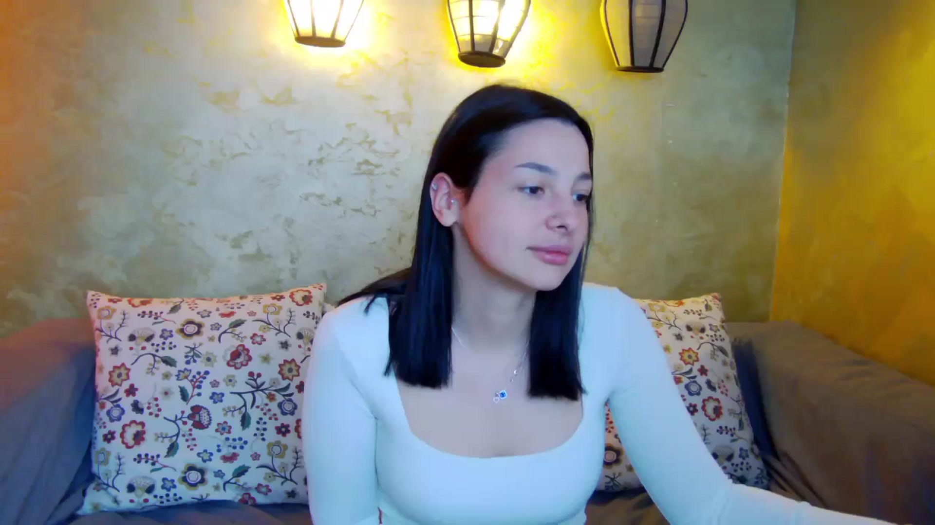 Gallery image thumbnail from SexyLittleMe's myfreecams stream on, 03/19/2025, 16:05 image 19 of 20