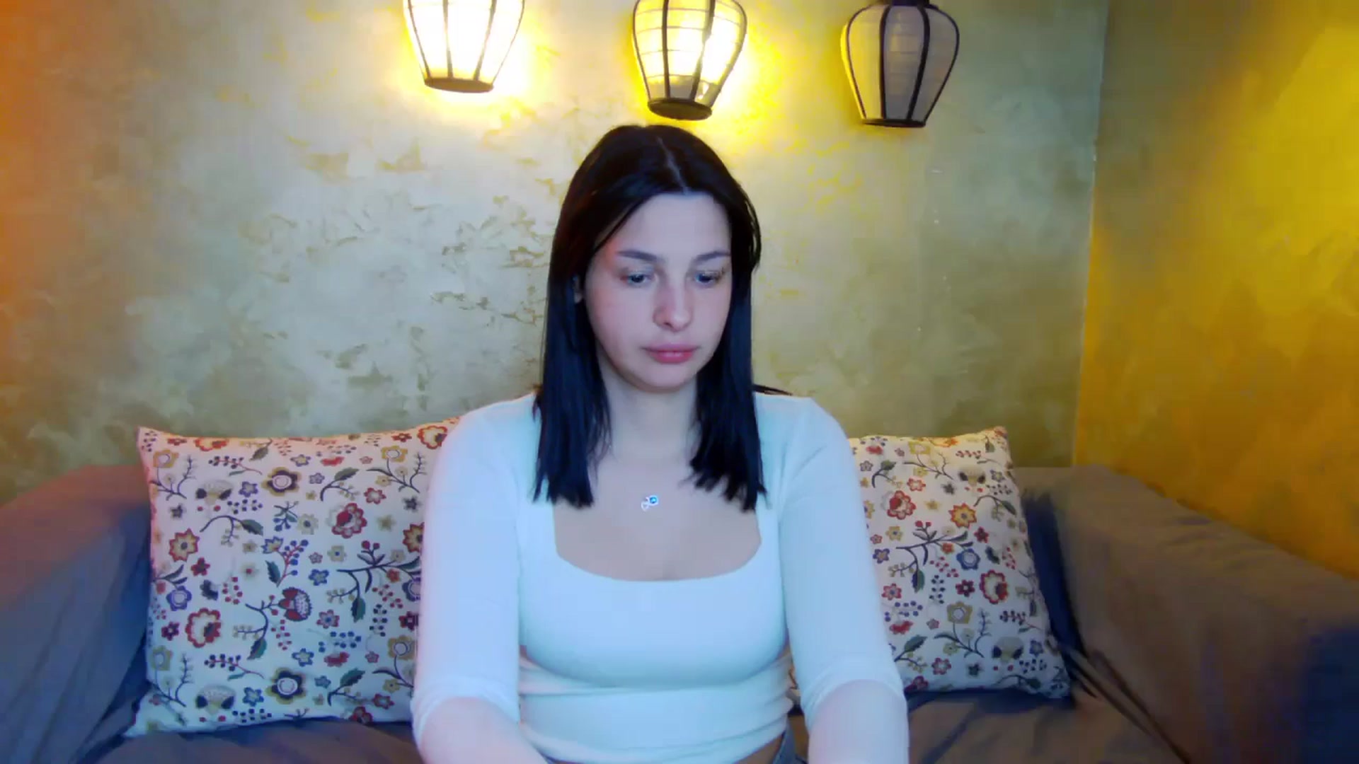 Gallery image thumbnail from SexyLittleMe's myfreecams stream on, 03/19/2025, 16:05 image 9 of 20