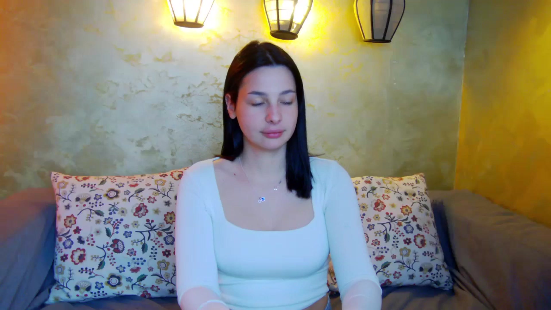Gallery image thumbnail from SexyLittleMe's myfreecams stream on, 03/19/2025, 16:05 image 18 of 20
