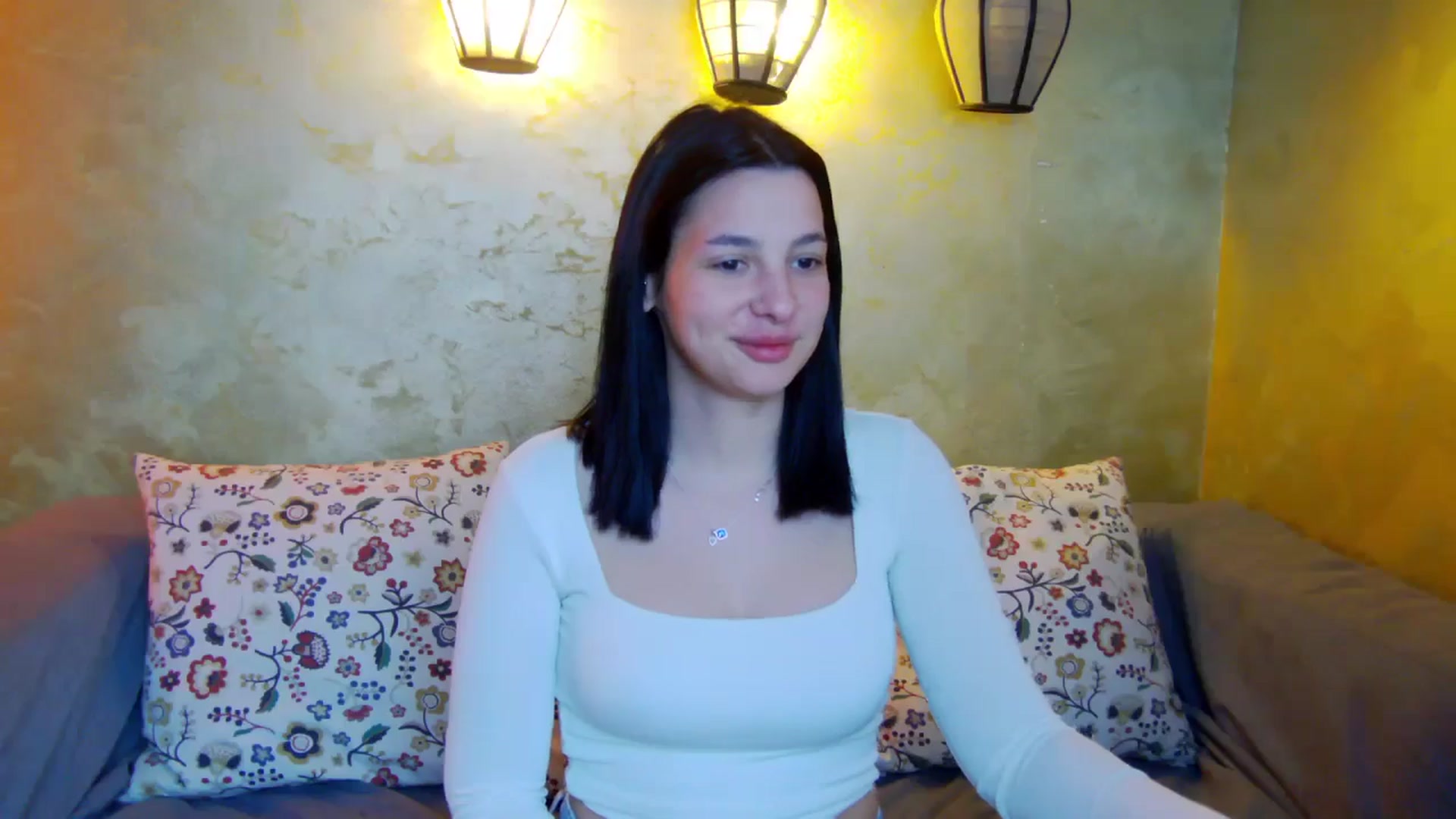 Gallery image thumbnail from SexyLittleMe's myfreecams stream on, 03/19/2025, 16:05 image 17 of 20