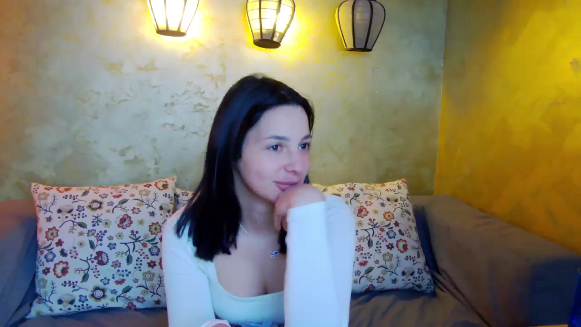 Gallery image thumbnail from SexyLittleMe's myfreecams stream on, 03/19/2025, 16:05 image 15 of 20