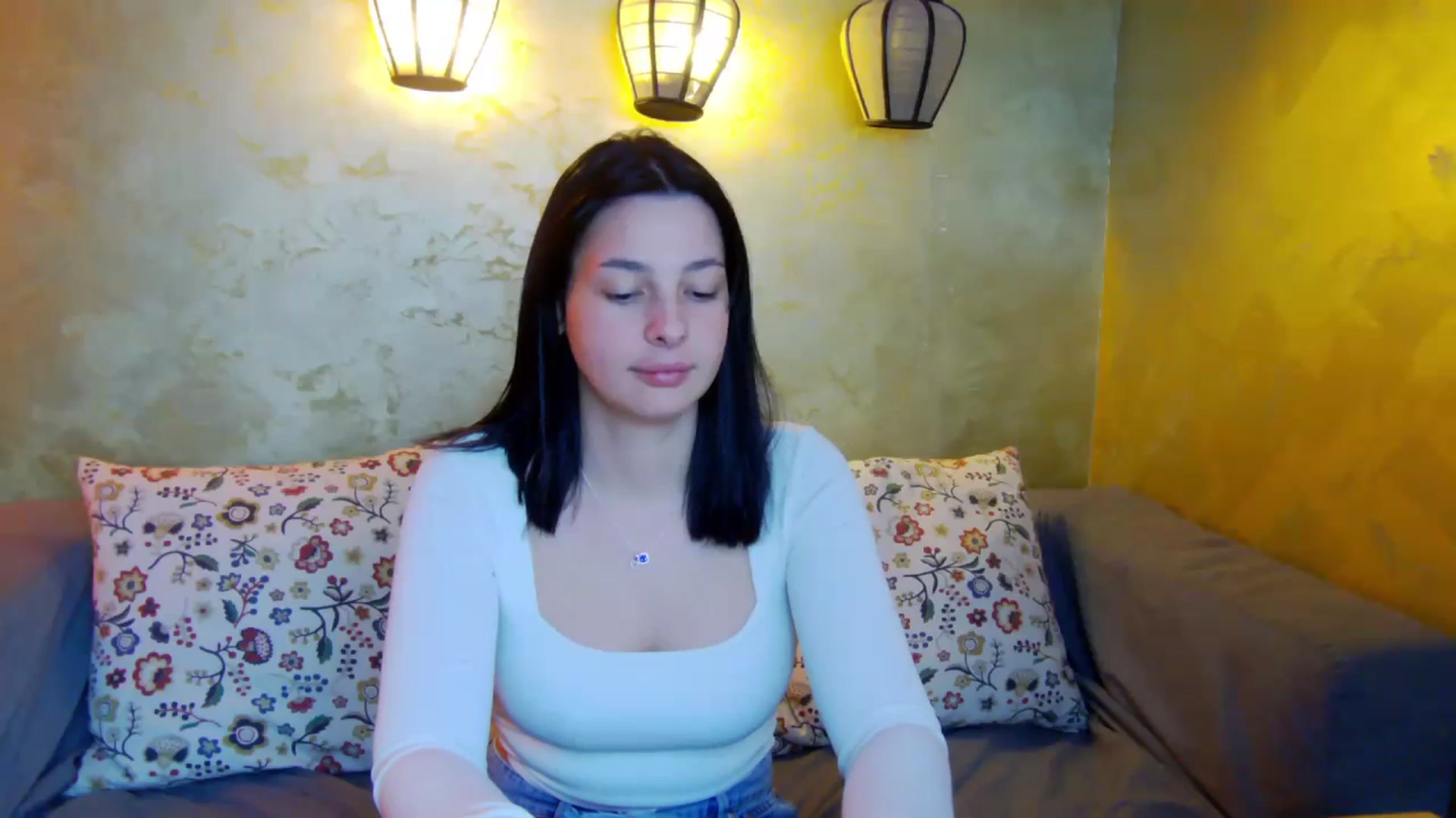 Gallery image thumbnail from SexyLittleMe's myfreecams stream on, 03/19/2025, 16:05 image 14 of 20