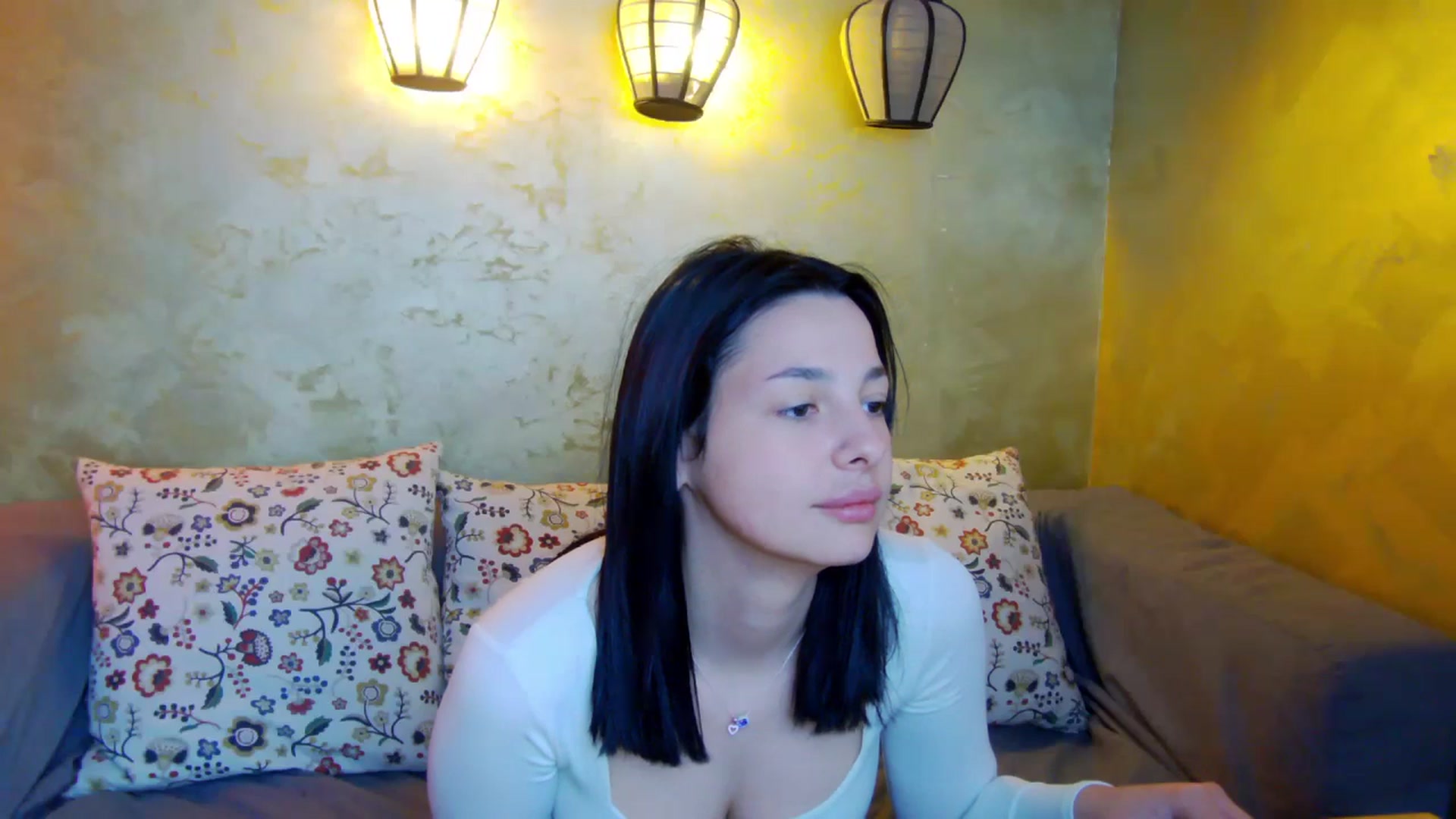 Gallery image thumbnail from SexyLittleMe's myfreecams stream on, 03/19/2025, 16:05 image 12 of 20