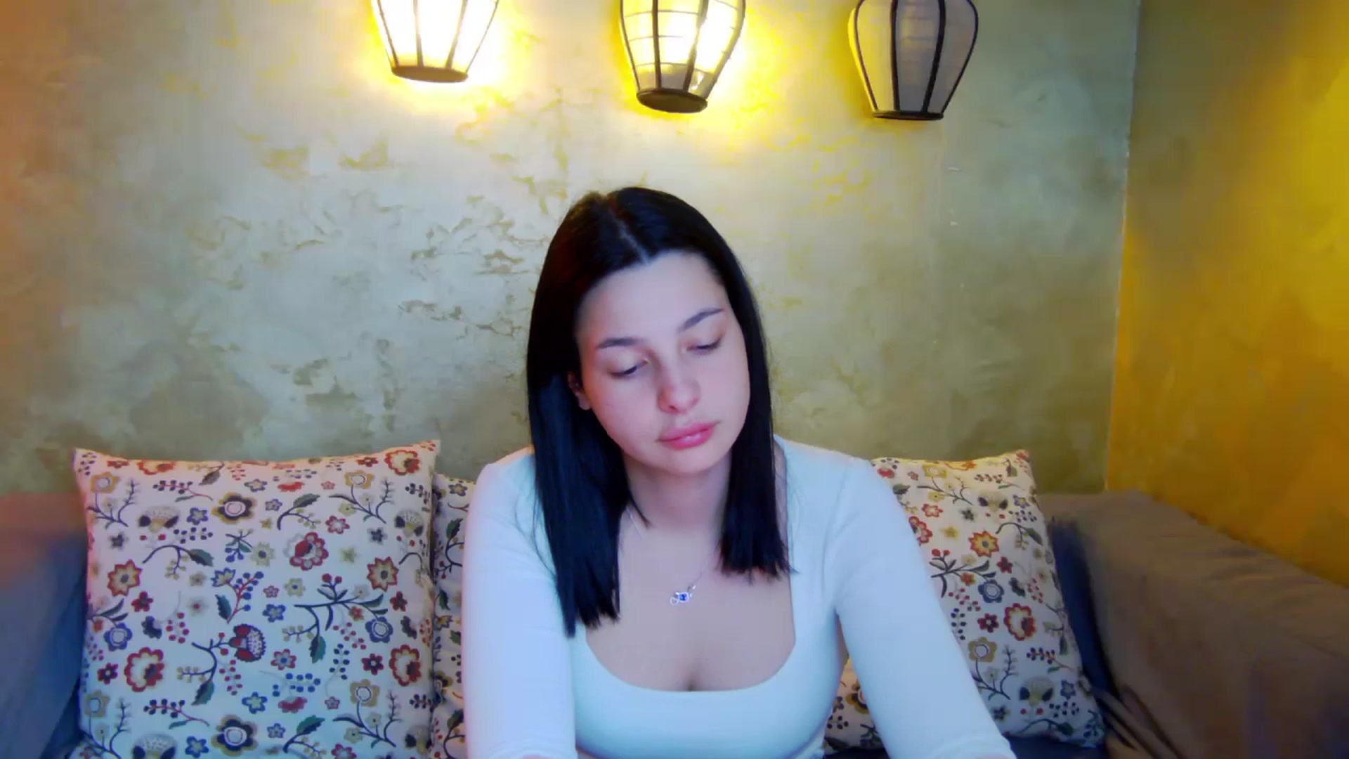 Gallery image thumbnail from SexyLittleMe's myfreecams stream on, 03/19/2025, 18:09 image 11 of 20