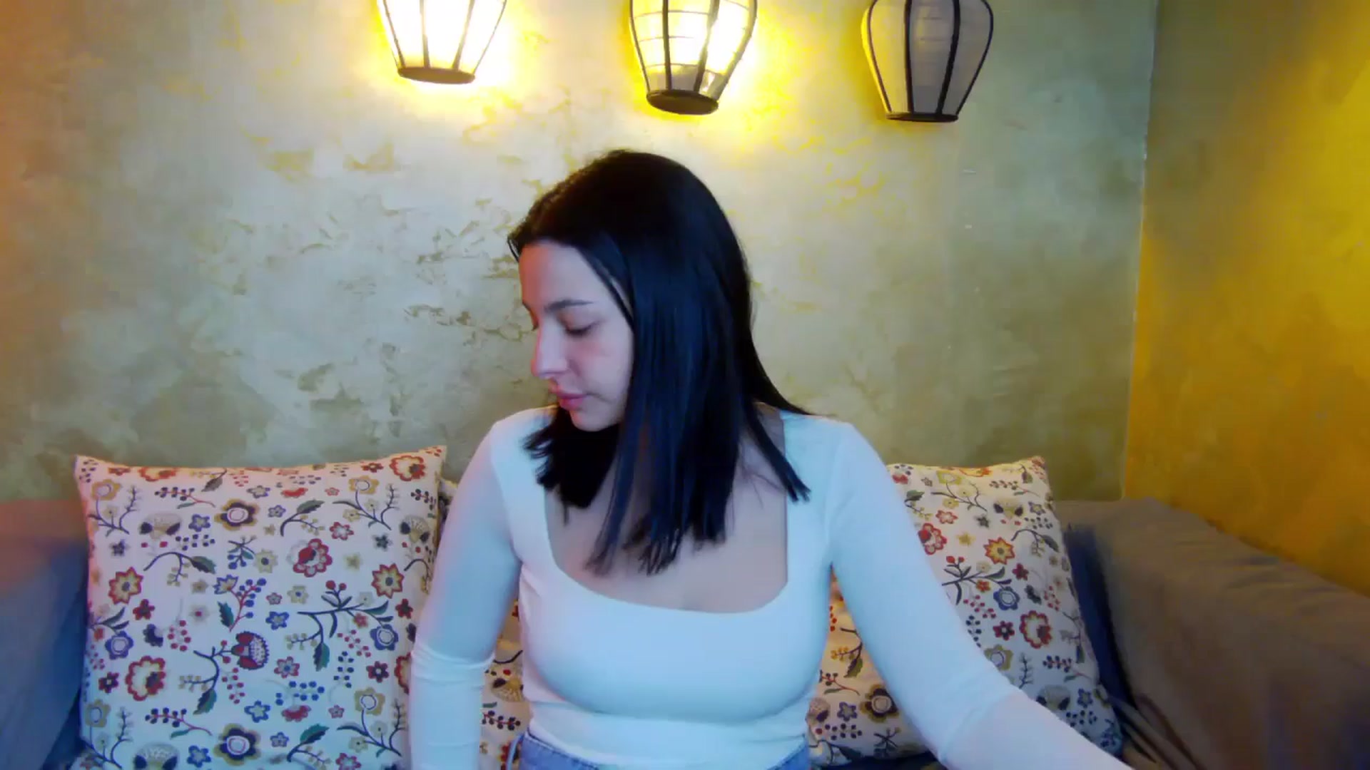 Gallery image thumbnail from SexyLittleMe's myfreecams stream on, 03/19/2025, 18:09 image 18 of 20