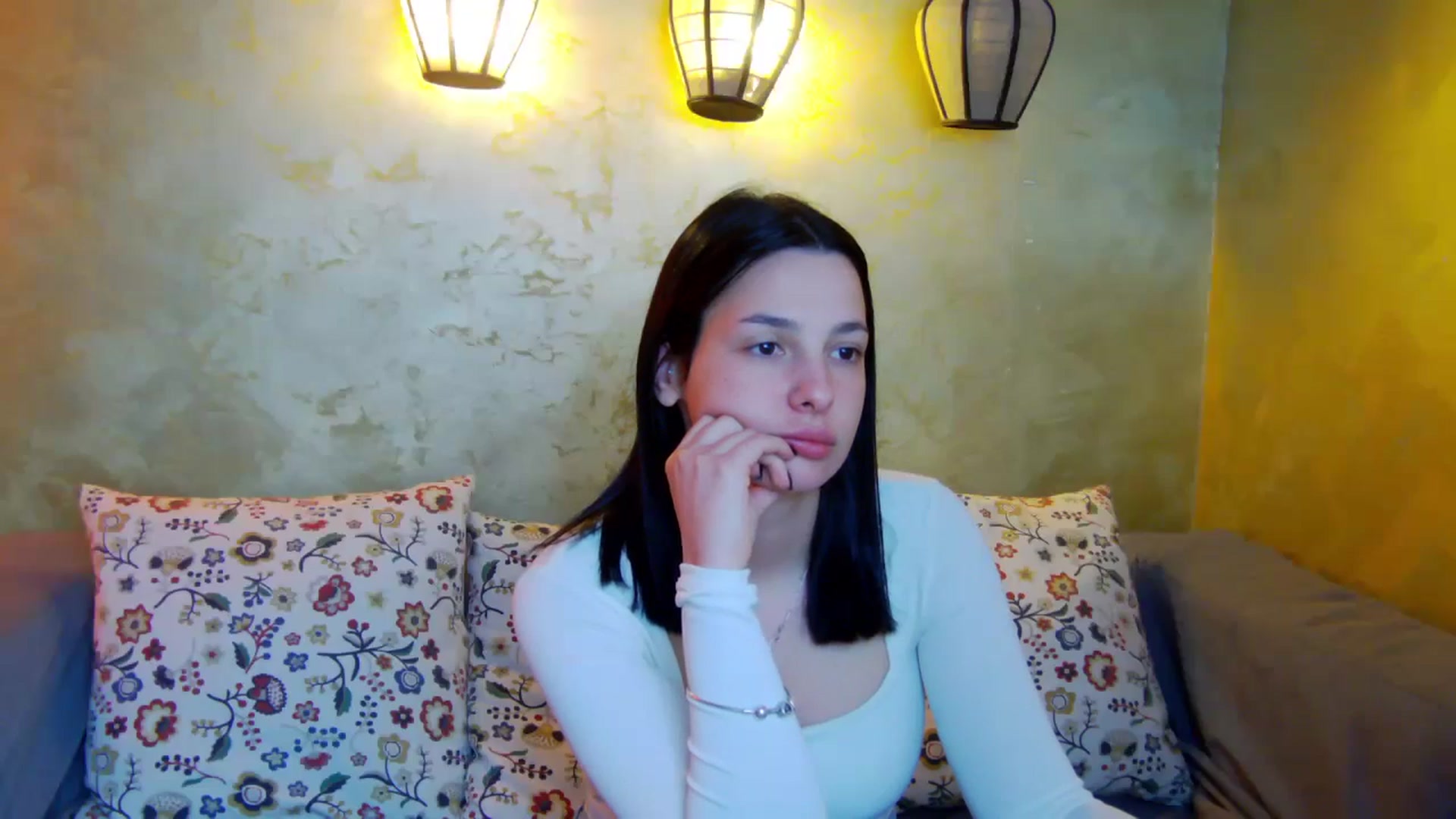 Gallery image thumbnail from SexyLittleMe's myfreecams stream on, 03/19/2025, 18:09 image 3 of 20