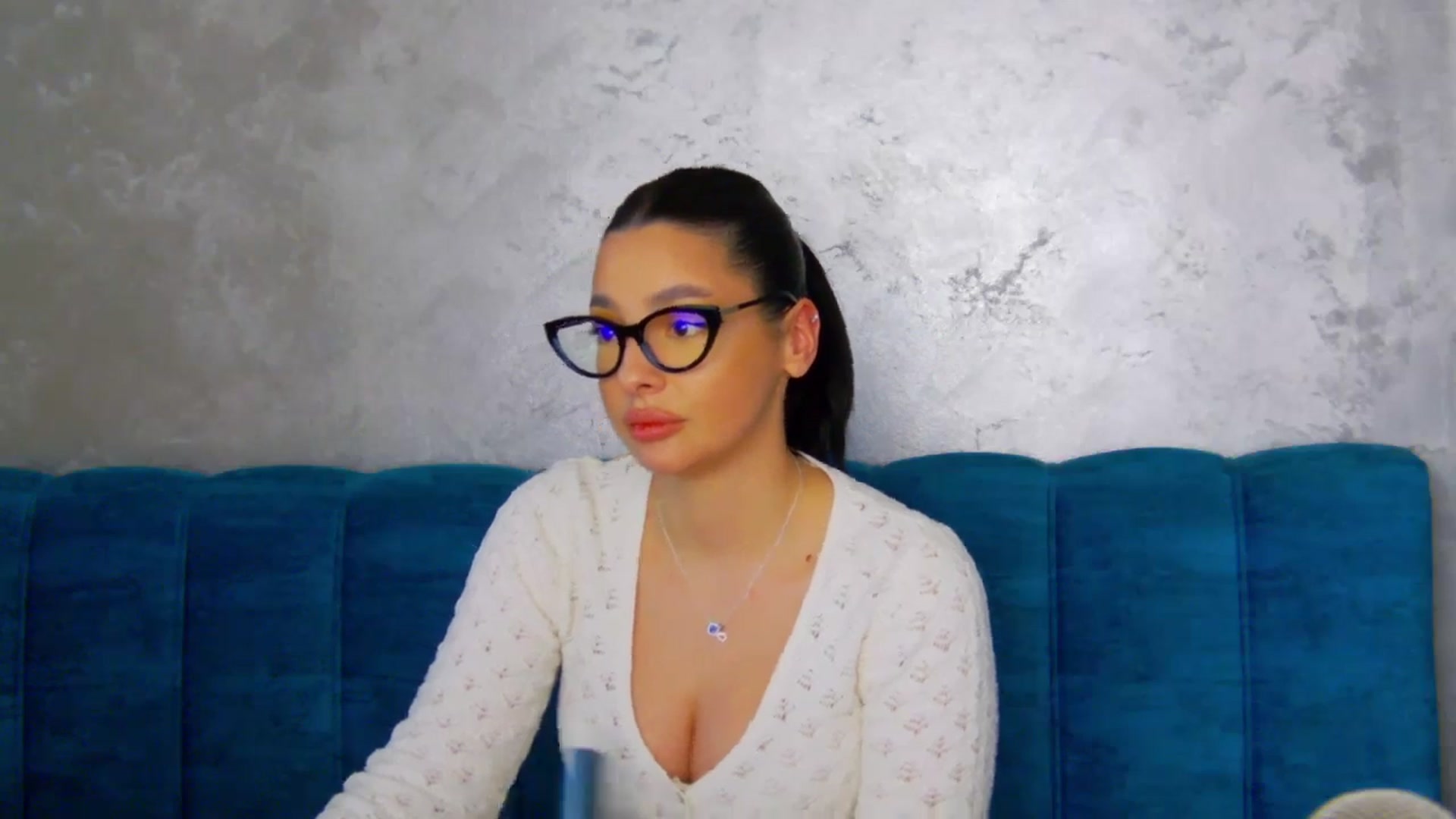 Gallery image thumbnail from SexyLittleMe's myfreecams stream on, 03/21/2025, 17:31 image 4 of 20