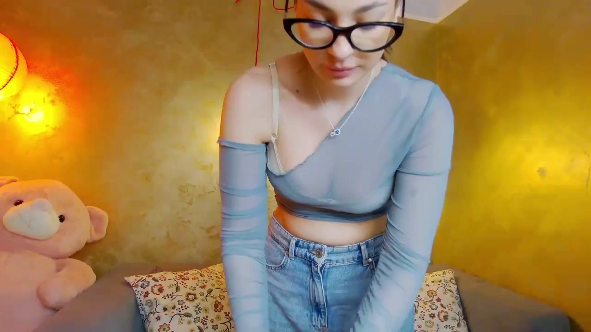 Gallery image thumbnail from SexyLittleMe's myfreecams stream on, 03/24/2025, 20:20 image 18 of 20