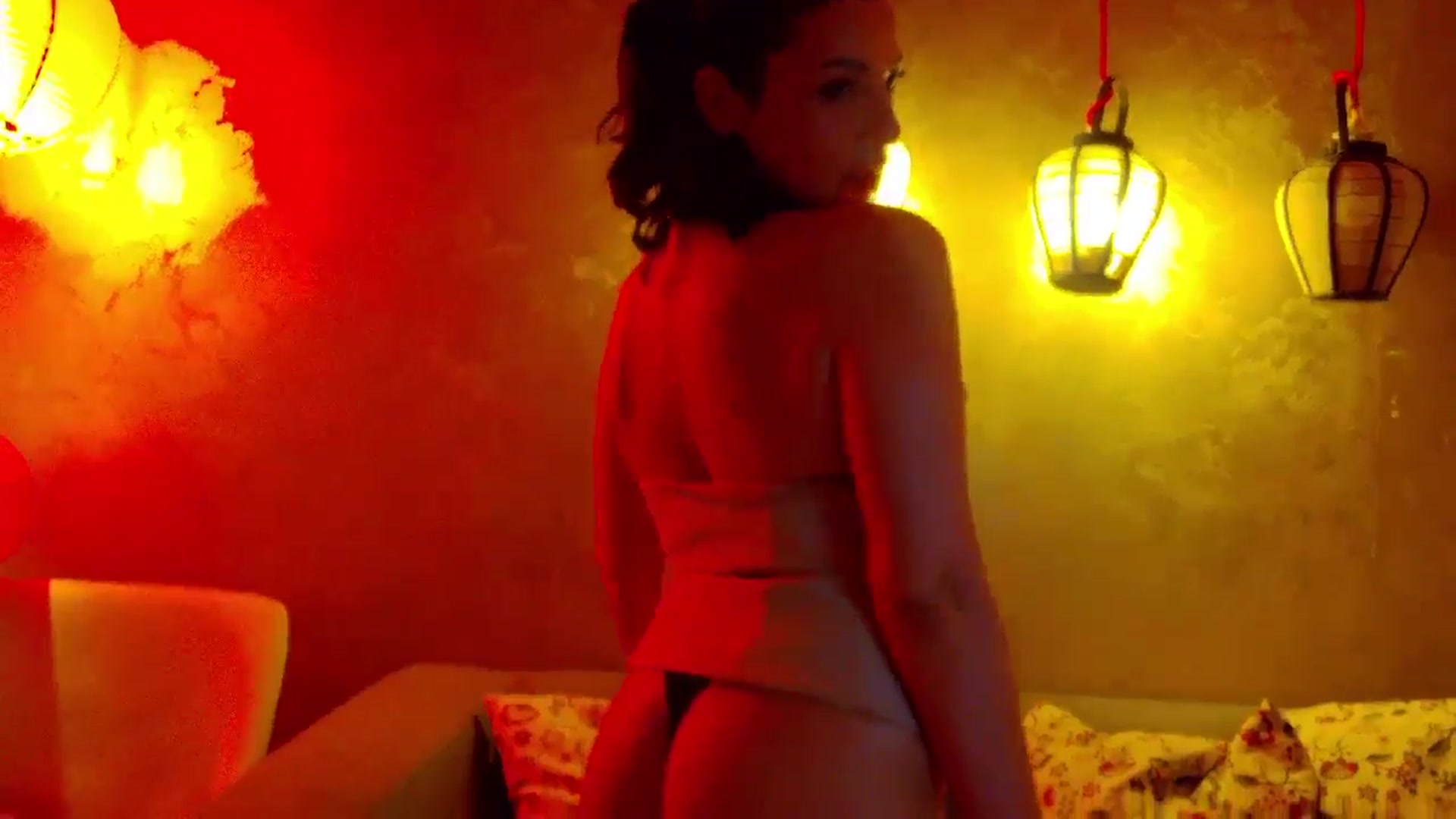 Gallery image thumbnail from SexyLittleMe's myfreecams stream on, 03/26/2025, 20:03 image 16 of 20