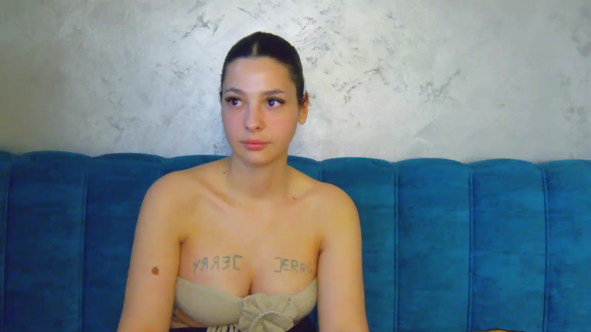 Gallery image thumbnail from SexyLittleMe's myfreecams stream on, 03/27/2025, 20:01 image 18 of 20