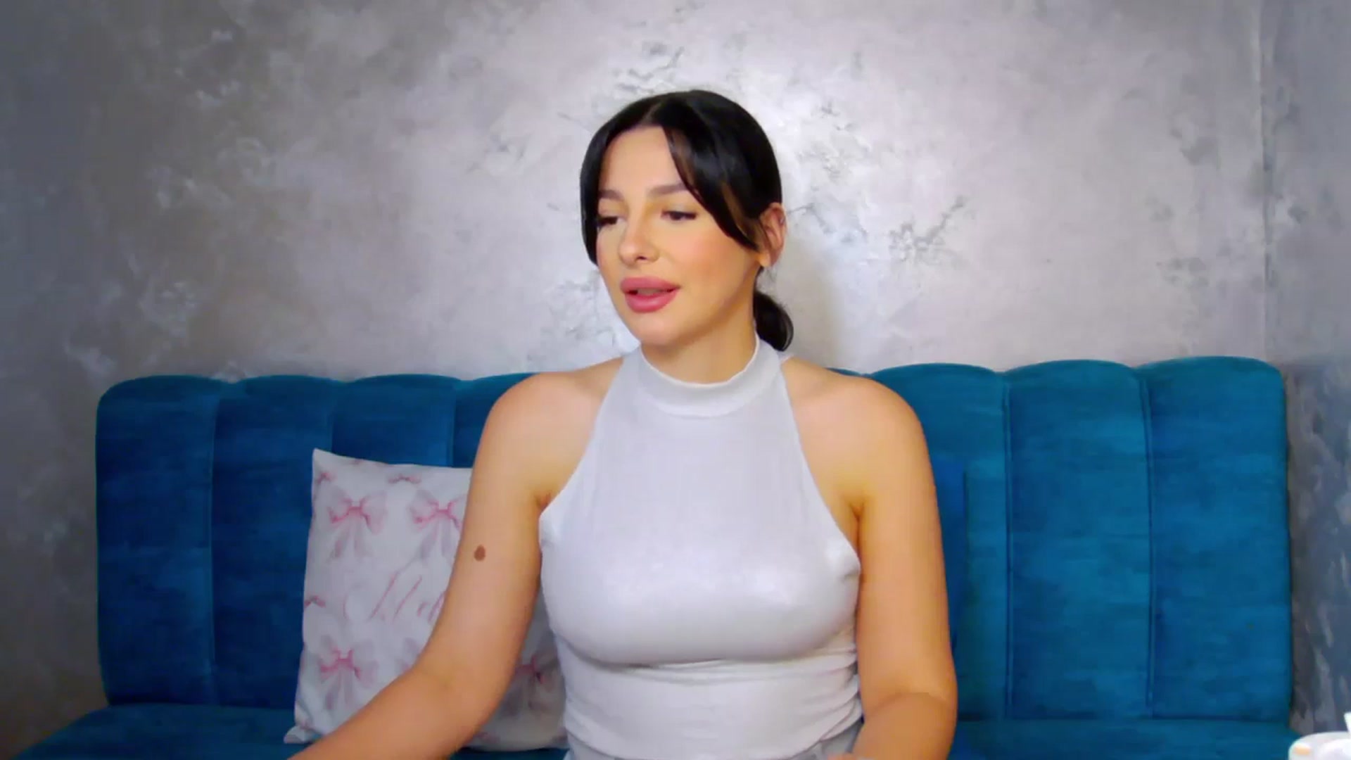 Gallery image thumbnail from SexyLittleMe's myfreecams stream on, 04/02/2025, 15:13 image 11 of 20