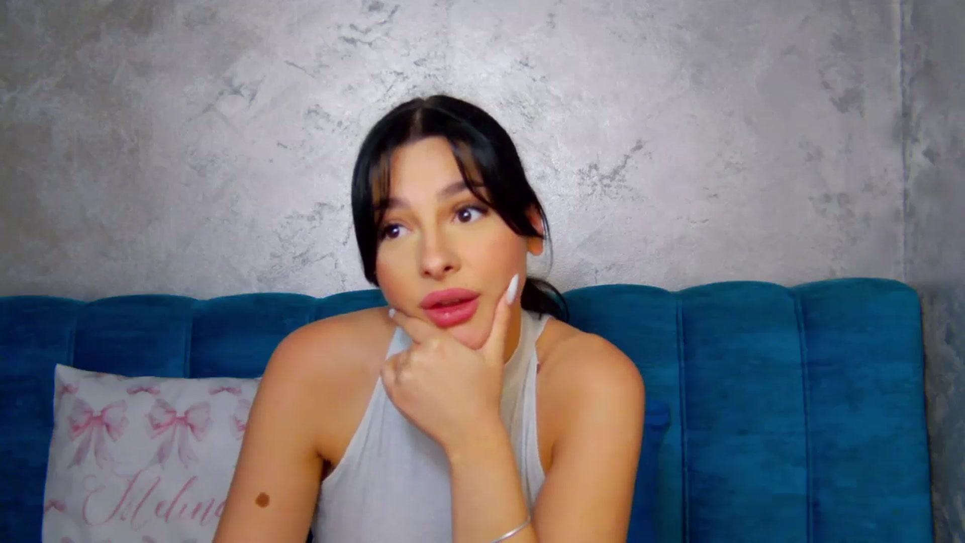 Gallery image thumbnail from SexyLittleMe's myfreecams stream on, 04/02/2025, 17:09 image 19 of 20