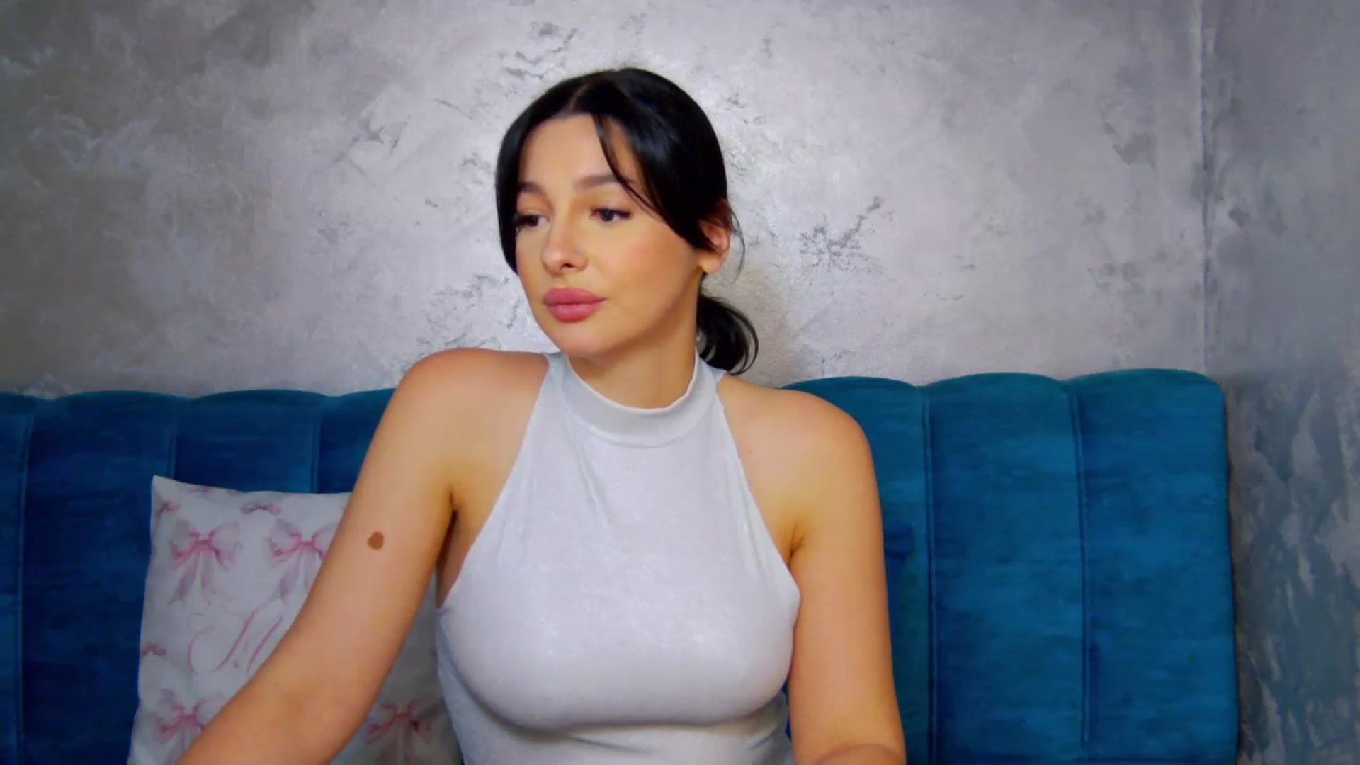 Gallery image thumbnail from SexyLittleMe's myfreecams stream on, 04/02/2025, 17:09 image 12 of 20