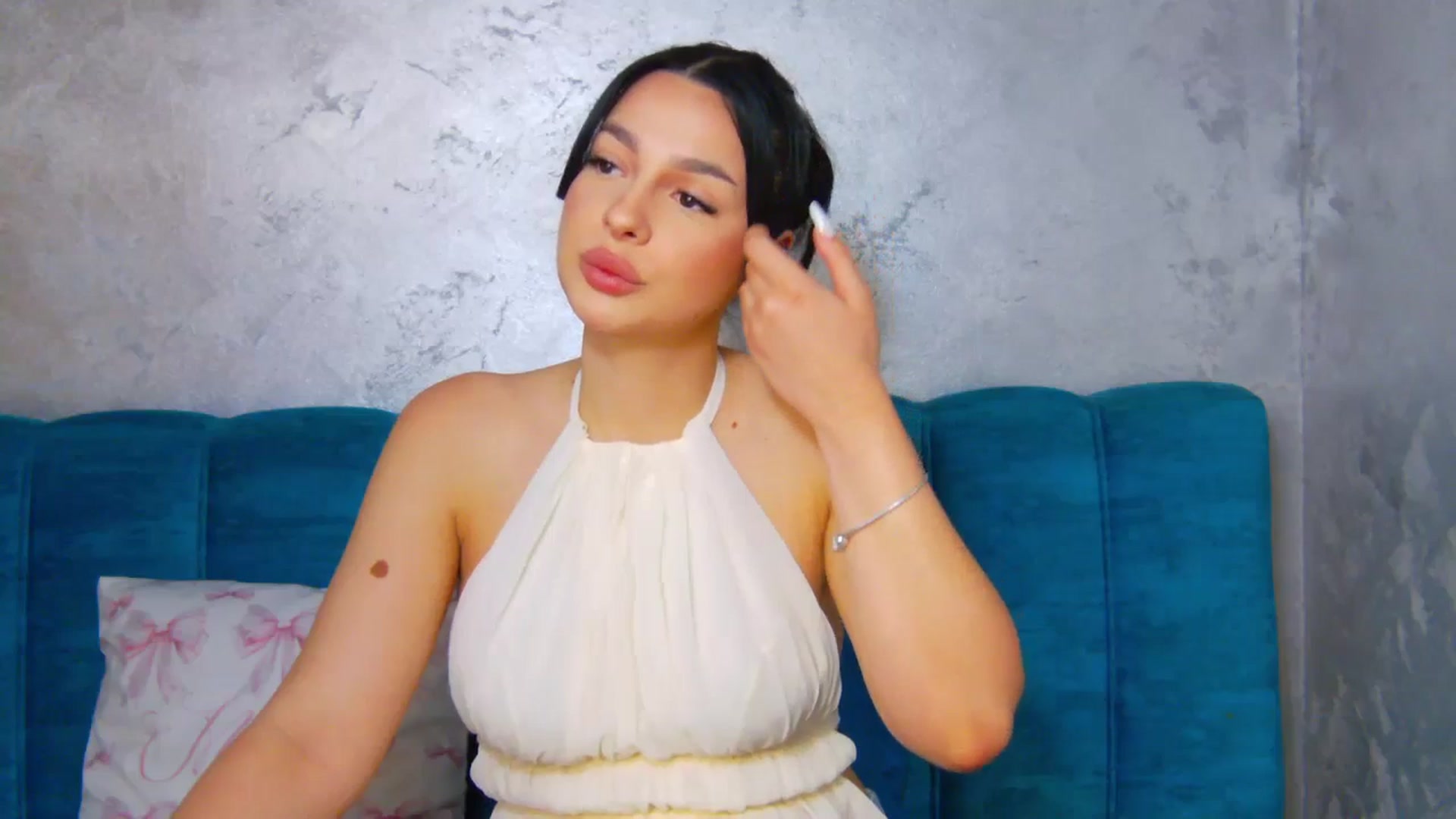 Gallery image thumbnail from SexyLittleMe's myfreecams stream on, 04/04/2025, 14:58 image 13 of 20
