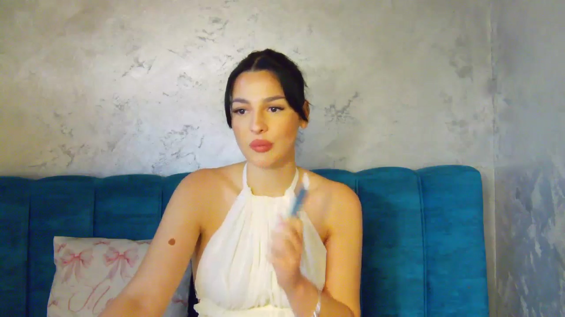 Gallery image thumbnail from SexyLittleMe's myfreecams stream on, 04/04/2025, 18:17 image 9 of 20