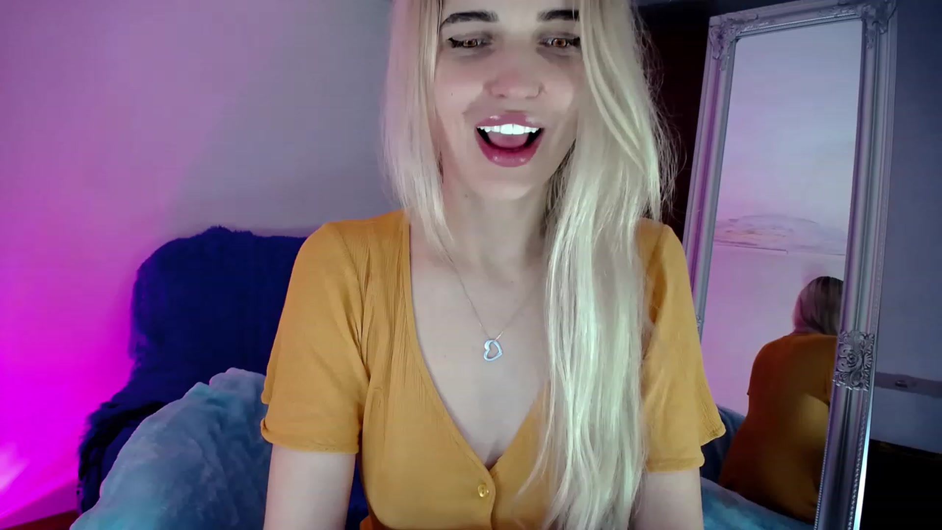 Gallery image thumbnail from SexyMilfa's myfreecams stream on, 11/15/2022, 01:29 image 20 of 20