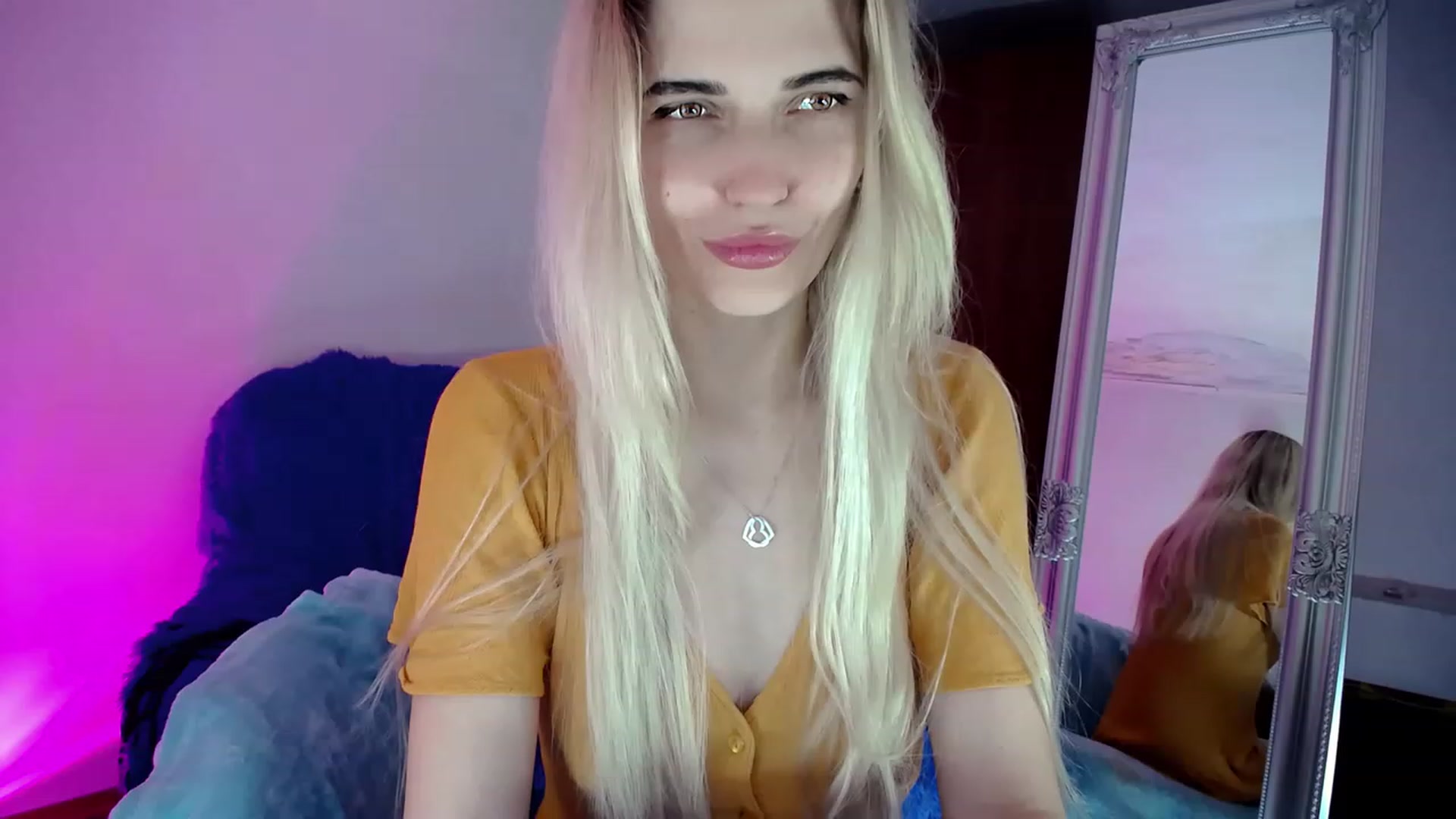 Gallery image thumbnail from SexyMilfa's myfreecams stream on, 11/15/2022, 01:29 image 15 of 20