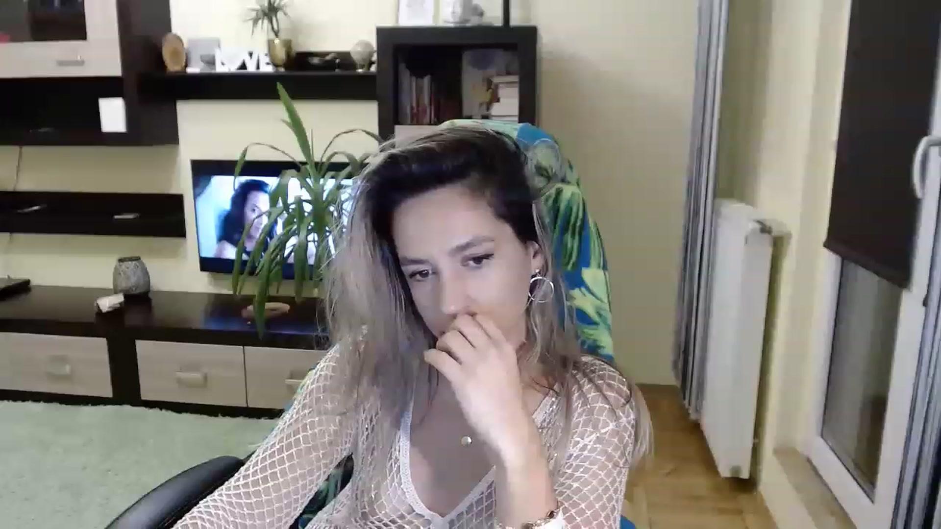 Gallery image thumbnail from SexyNataliaa's myfreecams stream on, 11/27/2022, 19:02 image 4 of 20