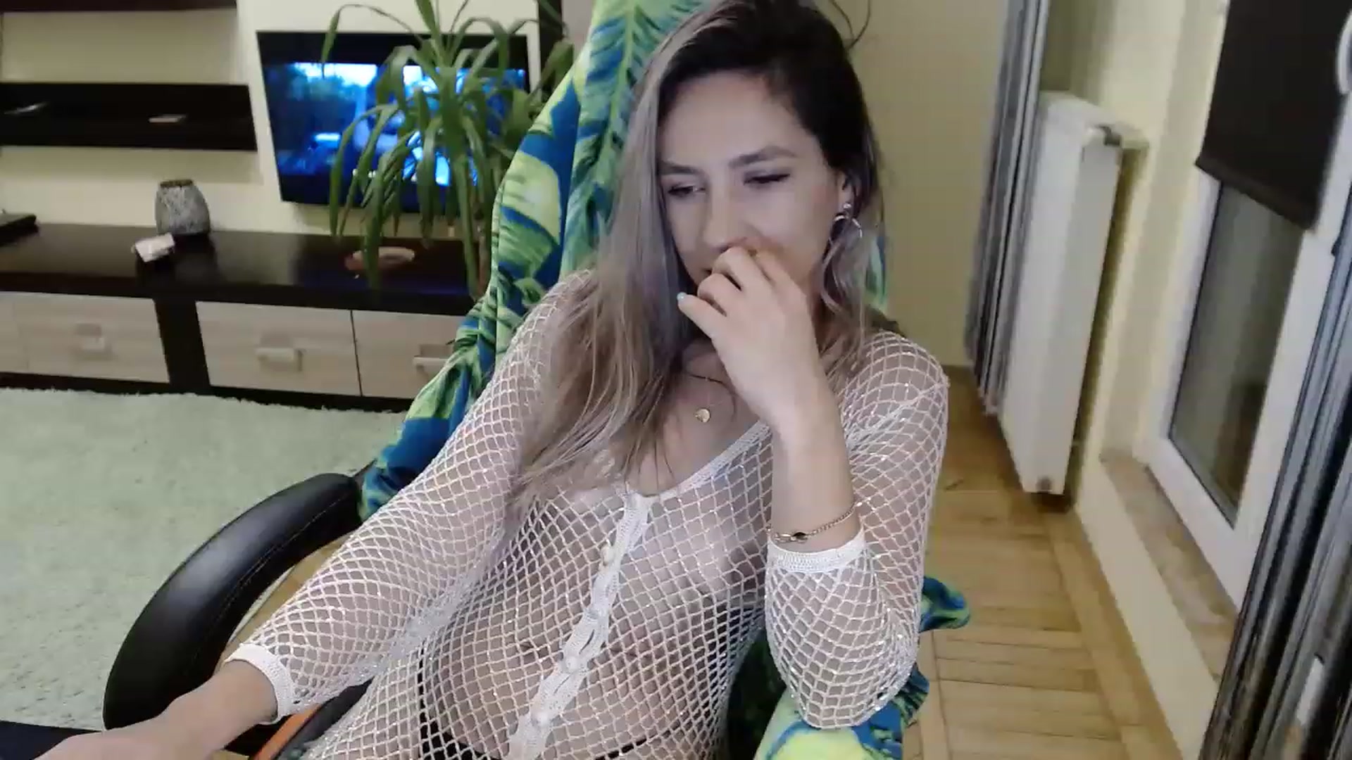 Gallery image thumbnail from SexyNataliaa's myfreecams stream on, 11/27/2022, 19:02 image 10 of 20