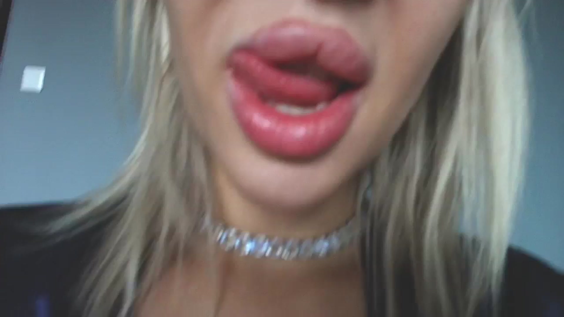 Gallery image thumbnail from SexyQueenNina's myfreecams stream on, 01/01/2026, 11:49 image 9 of 20