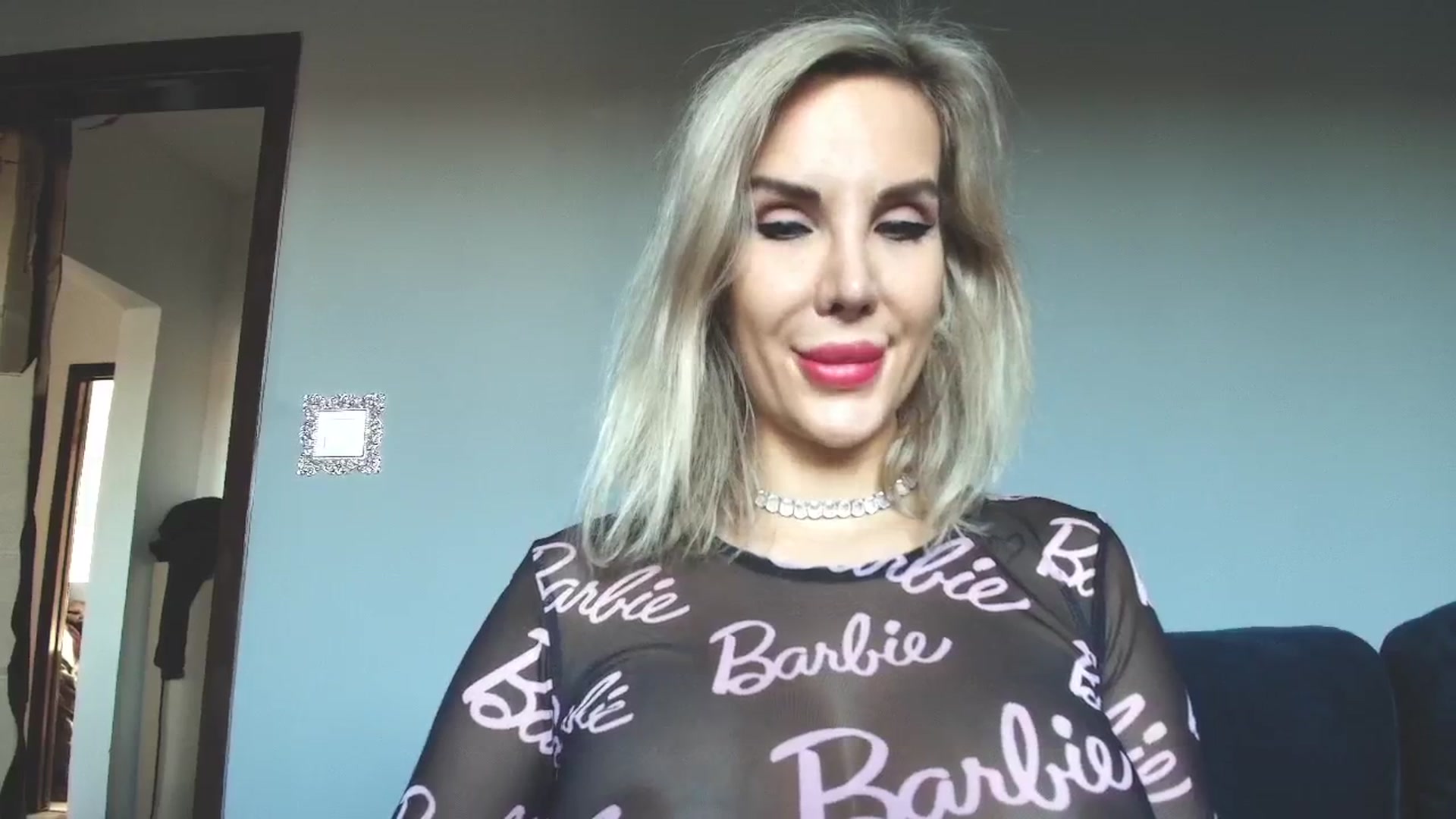 Gallery image thumbnail from SexyQueenNina's myfreecams stream on, 01/18/2026, 12:34 image 13 of 20