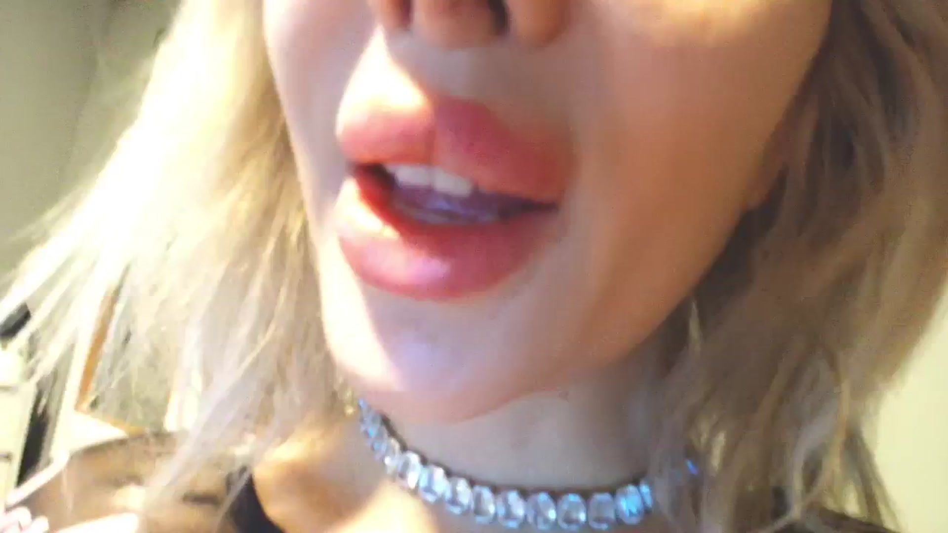 Gallery image thumbnail from SexyQueenNina's myfreecams stream on, 01/18/2026, 17:38 image 18 of 20