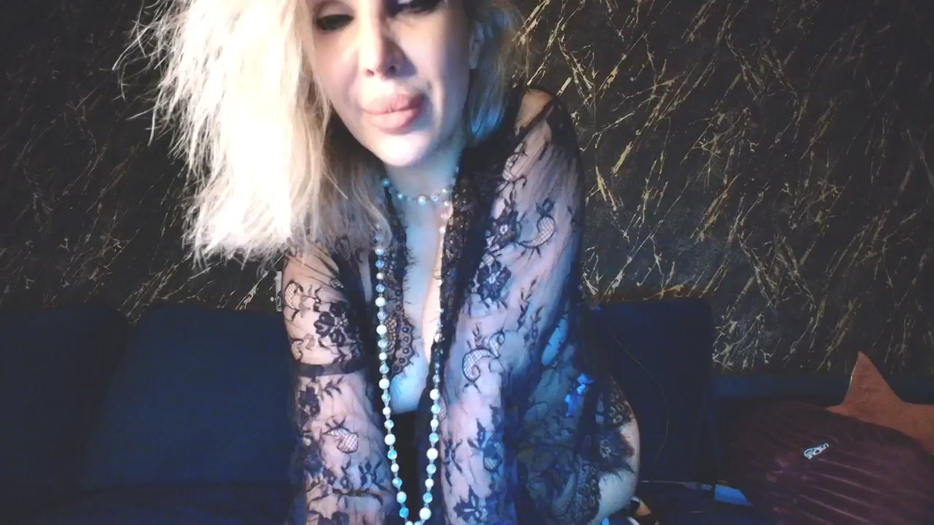 Gallery image thumbnail from SexyQueenNina's myfreecams stream on, 02/01/2026, 01:29 image 11 of 20