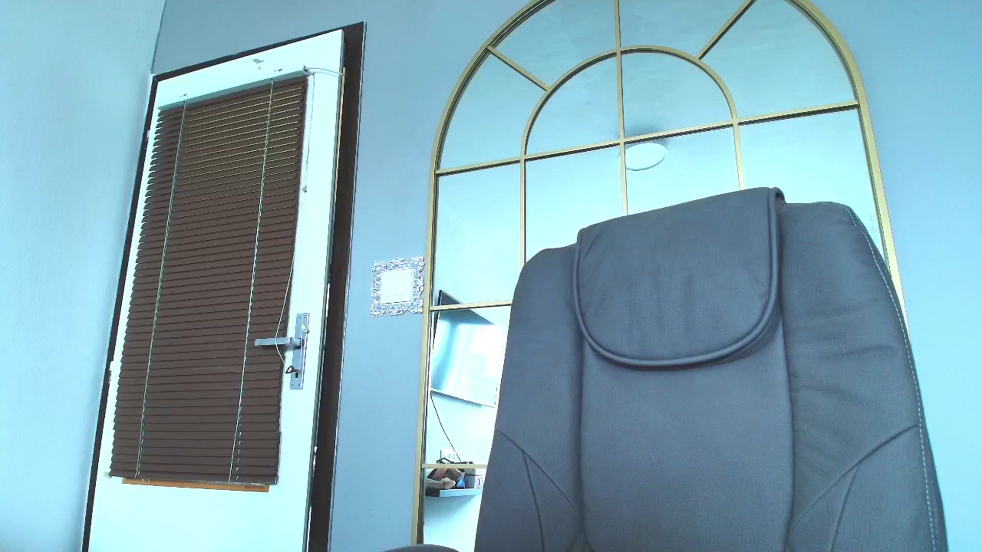 Gallery image thumbnail from SexyQueenNina's myfreecams stream on, 02/14/2026, 11:40 image 8 of 20