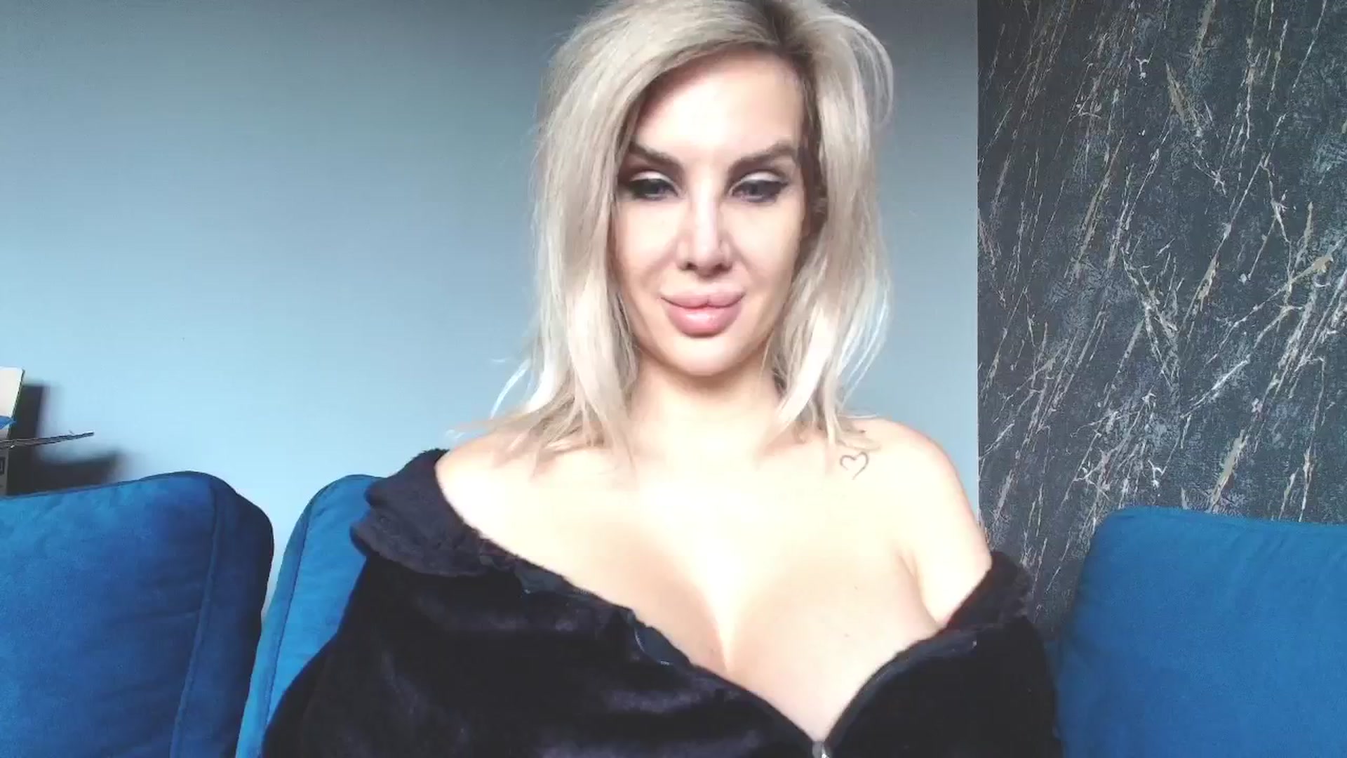Gallery image thumbnail from SexyQueenNina's myfreecams stream on, 02/19/2026, 08:56 image 5 of 20