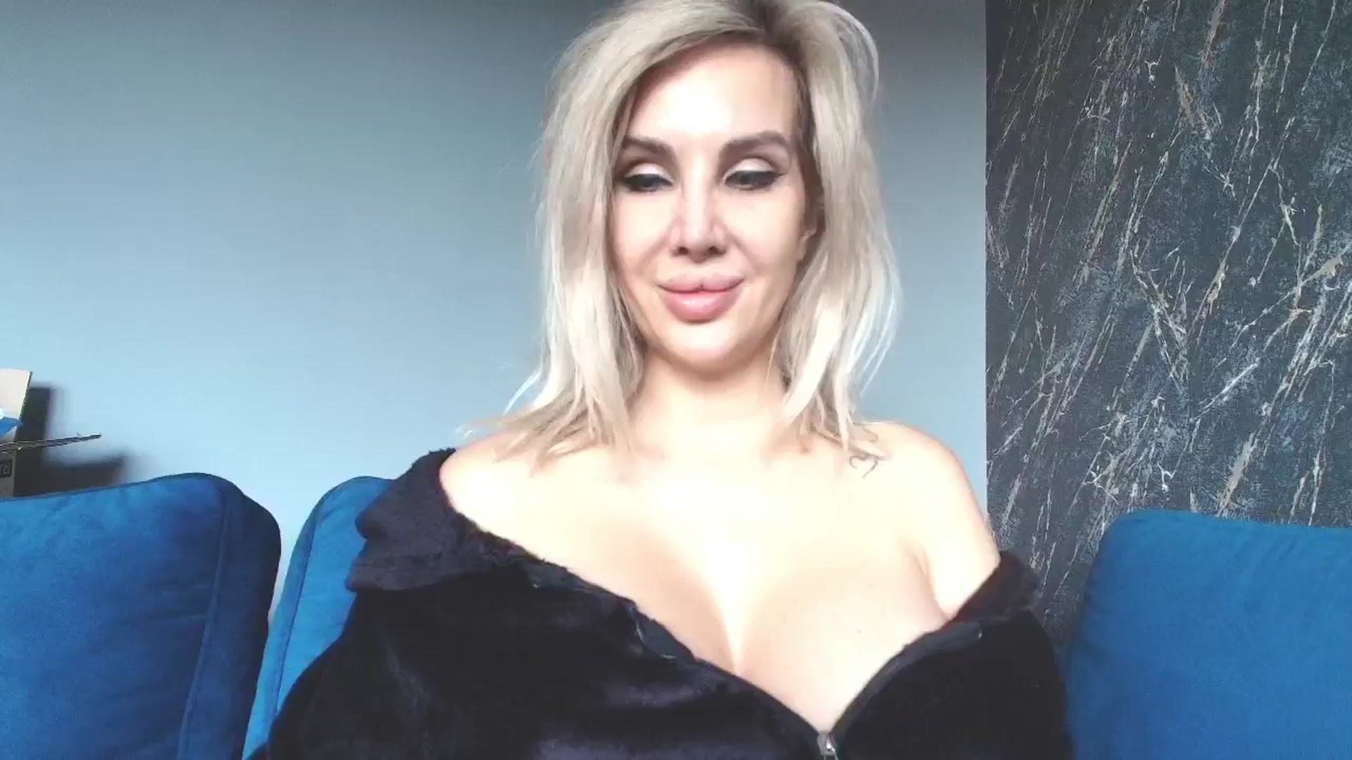 Gallery image thumbnail from SexyQueenNina's myfreecams stream on, 02/19/2026, 08:56 image 8 of 20