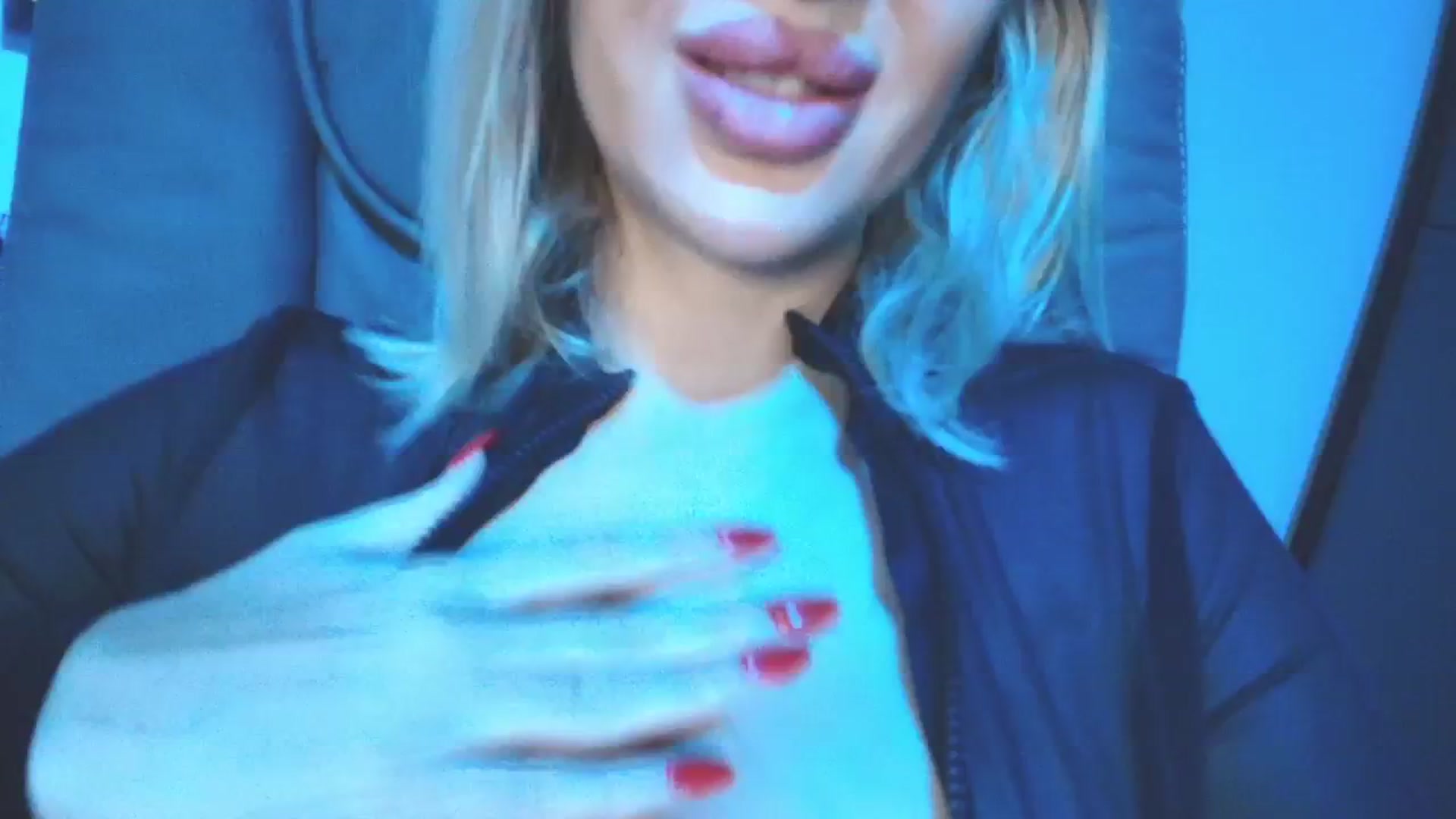 Gallery image thumbnail from SexyQueenNina's myfreecams stream on, 02/23/2026, 17:56 image 7 of 20