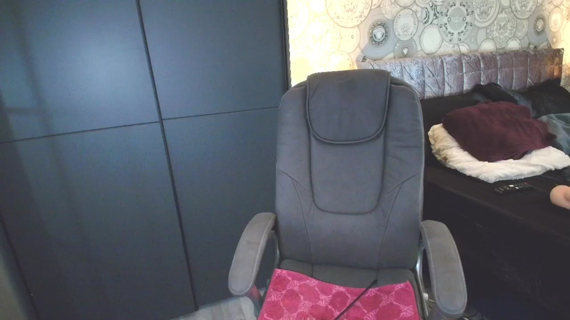 Gallery image thumbnail from SexyQueenNina's myfreecams stream on, 03/08/2026, 12:32 image 13 of 20