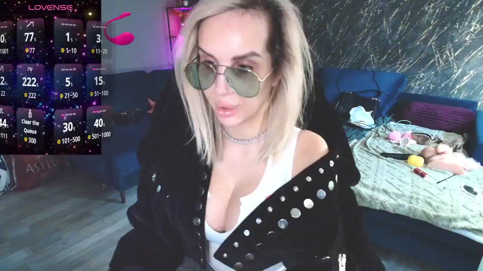 Gallery image thumbnail from SexyQueenNina's myfreecams stream on, 03/16/2026, 09:14 image 2 of 20