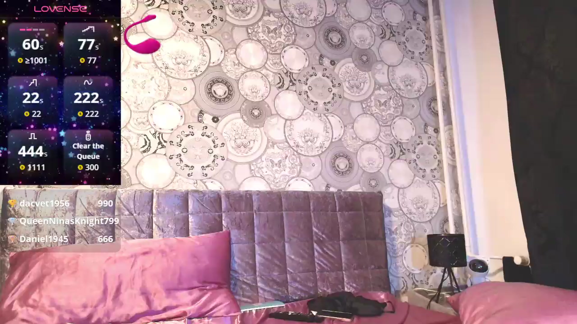 Gallery image thumbnail from SexyQueenNina's myfreecams stream on, 05/06/2026, 21:20 image 13 of 20