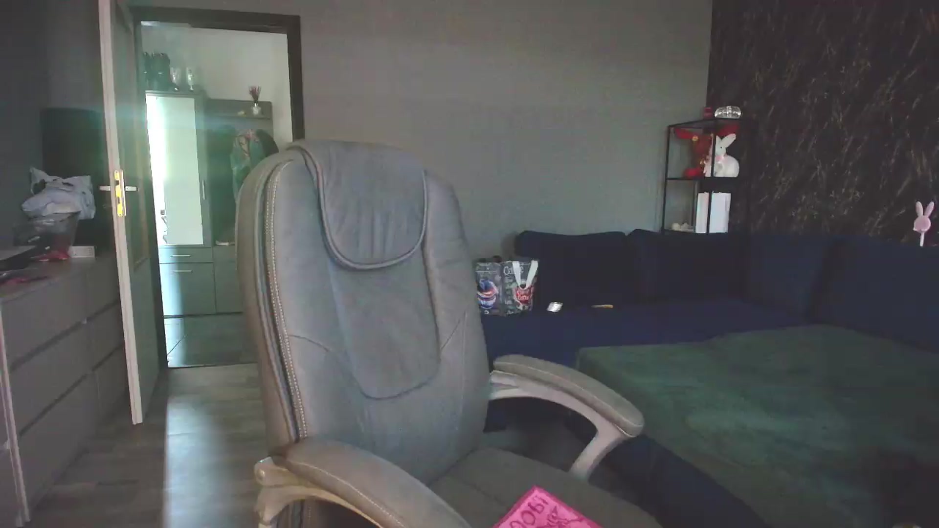 Gallery image thumbnail from SexyQueenNina's myfreecams stream on, 05/24/2026, 15:19 image 5 of 20