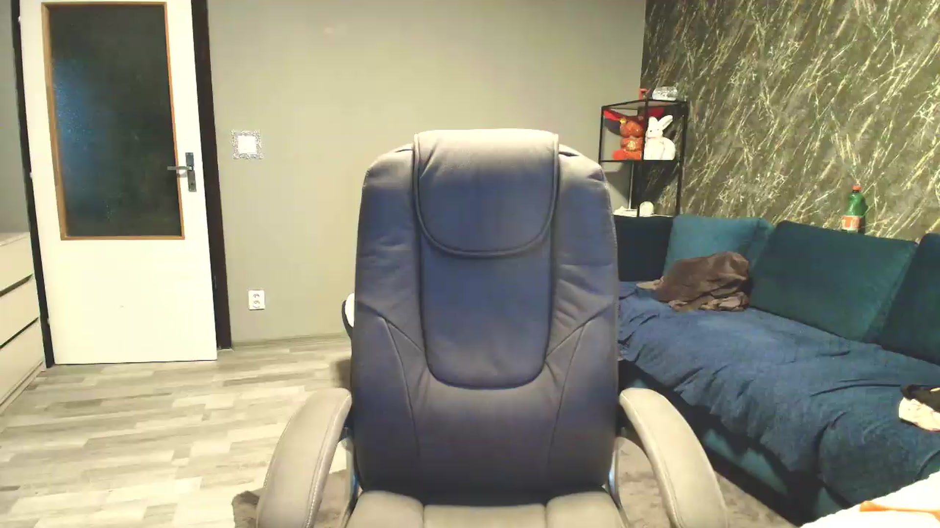 Gallery image thumbnail from SexyQueenNina's myfreecams stream on, 06/19/2026, 18:51 image 17 of 20