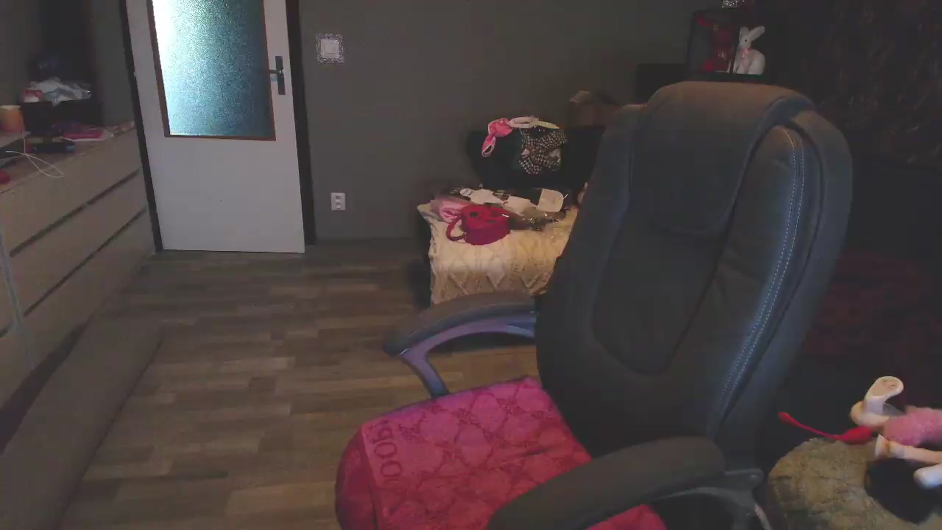 Gallery image thumbnail from SexyQueenNina's myfreecams stream on, 07/17/2026, 17:13 image 5 of 20