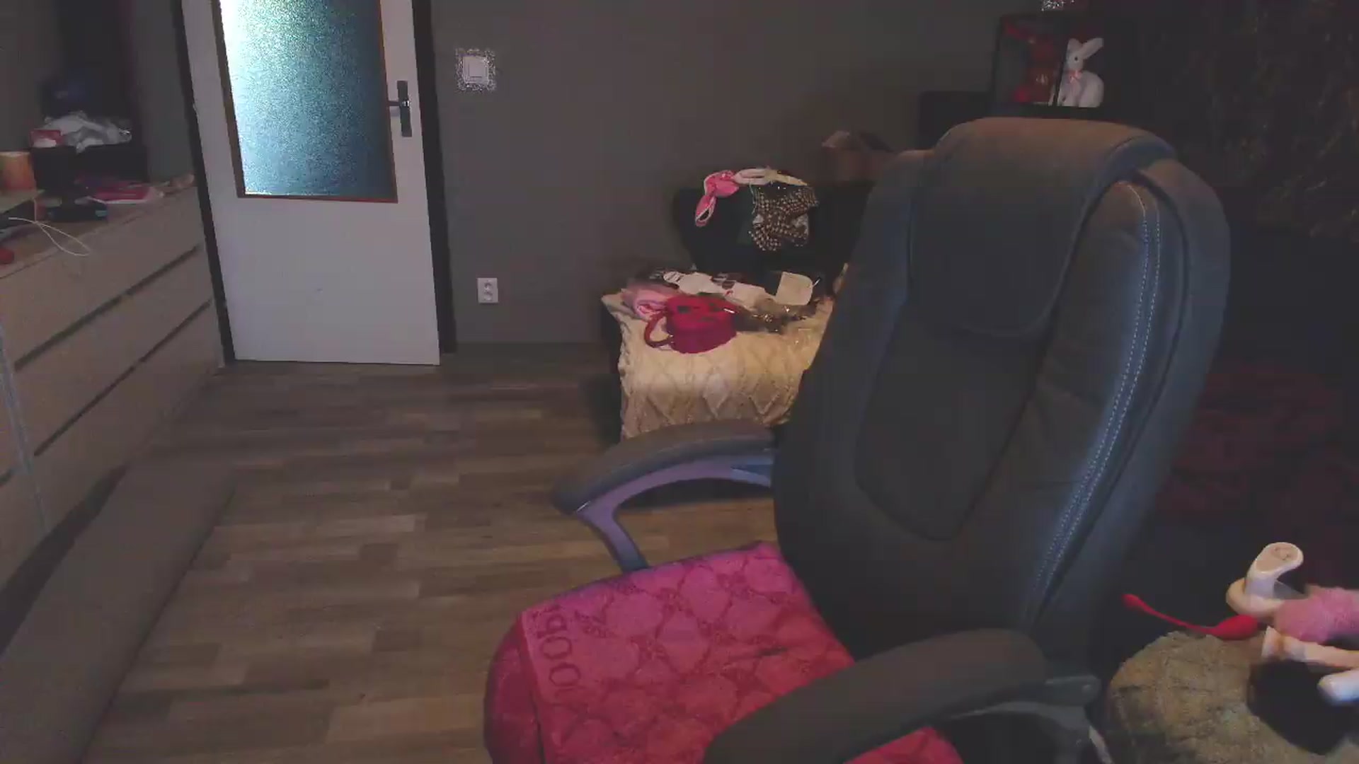 Gallery image thumbnail from SexyQueenNina's myfreecams stream on, 07/17/2026, 17:13 image 6 of 20