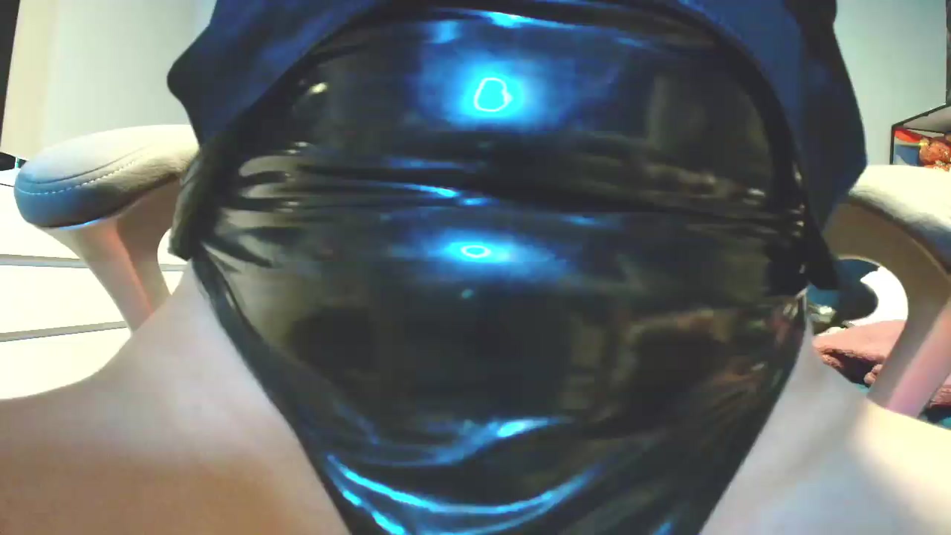 Gallery image thumbnail from SexyQueenNina's myfreecams stream on, 08/16/2026, 19:06 image 10 of 20