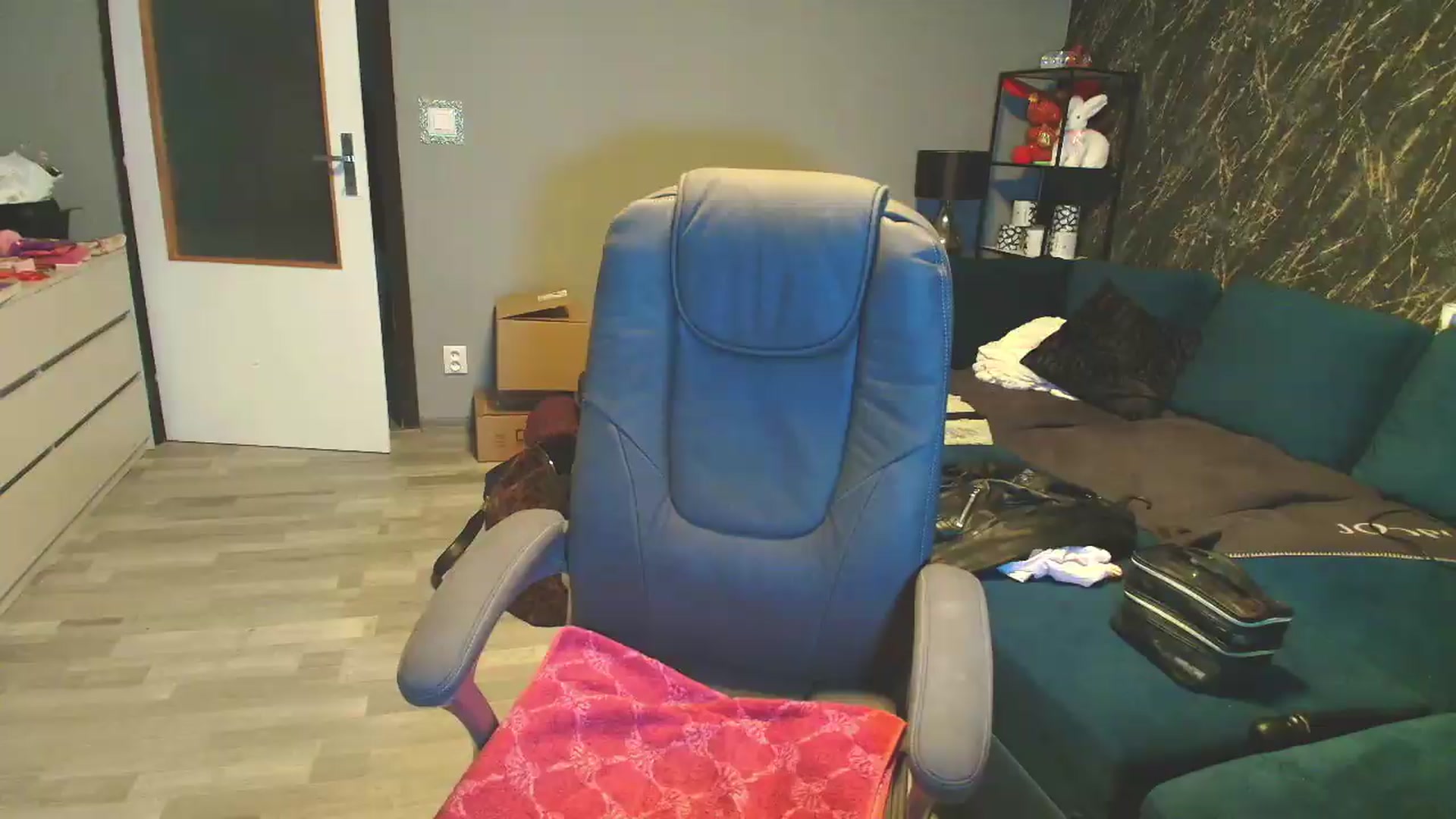 Gallery image thumbnail from SexyQueenNina's myfreecams stream on, 08/23/2026, 24:00 image 13 of 20