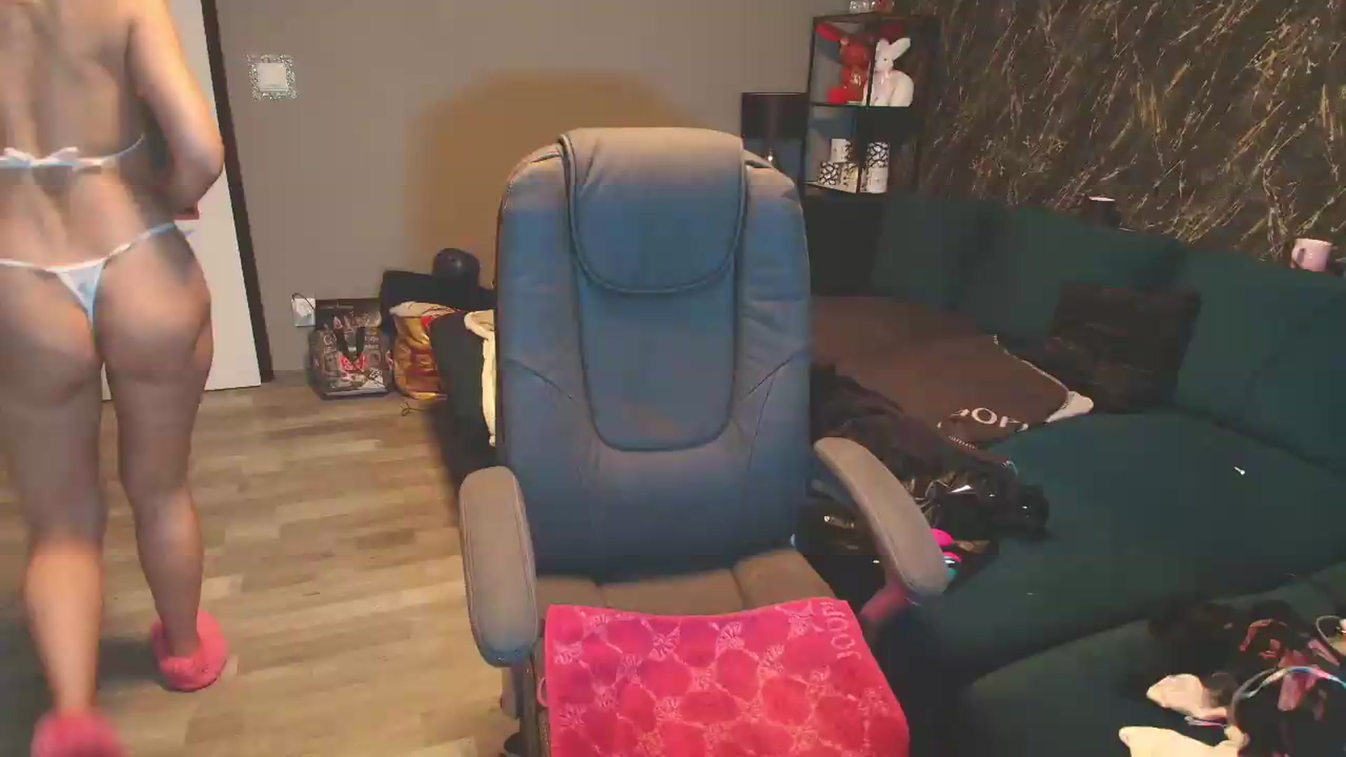 Gallery image thumbnail from SexyQueenNina's myfreecams stream on, 09/12/2026, 09:31 image 15 of 20
